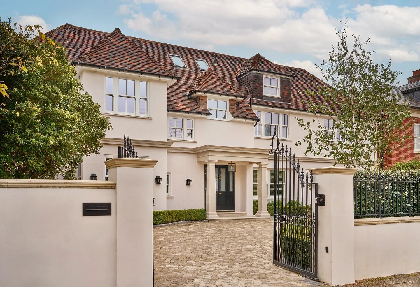 ✨ COMPLETE ✨. Swipe across to see the before and the process ⬅️. Our Roe House project. The property underwent a 6.5 month significant ground floor refurbishment and reconfiguration of the existing space to create a large open plan kitchen, large hal