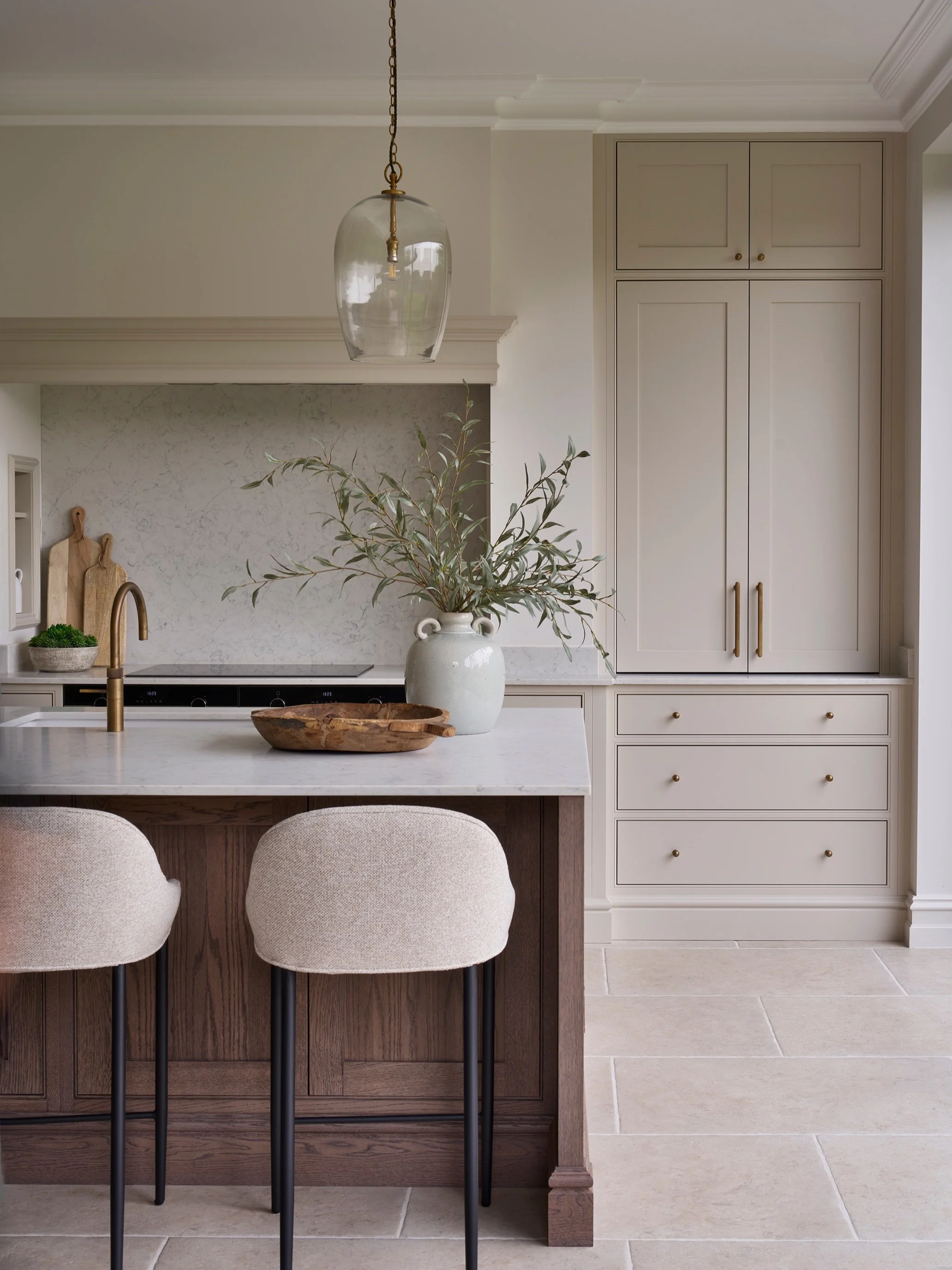 A few shots of our Beechwood projects kitchen. Swipe across for more ➡️
&bull;
Project &ndash; Beechwood
Architecture &amp; Interior Fit Out &ndash; @claire.totman.designs
&bull;
#clairetotmandesigns #interiordesign #architecturedesign #kitchendesign