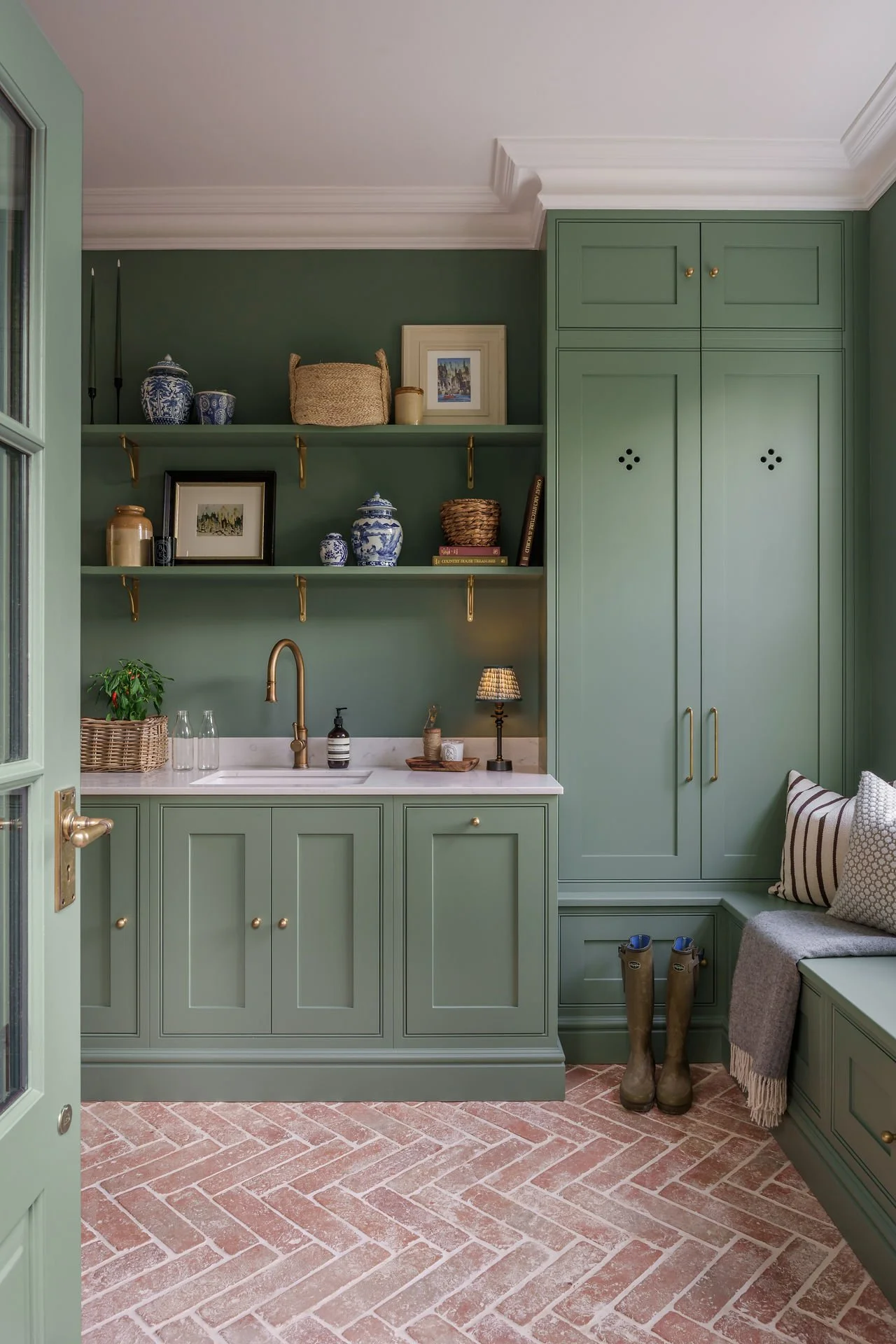 102604-WinchesterClose-ClaireTotmanDesign-RobinQuarrellePhotography-15.jpg