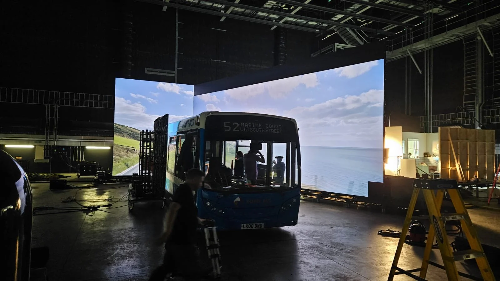 SKY MOBILE LED VOLUME SILVERTOWN STUDIO 3.JPG