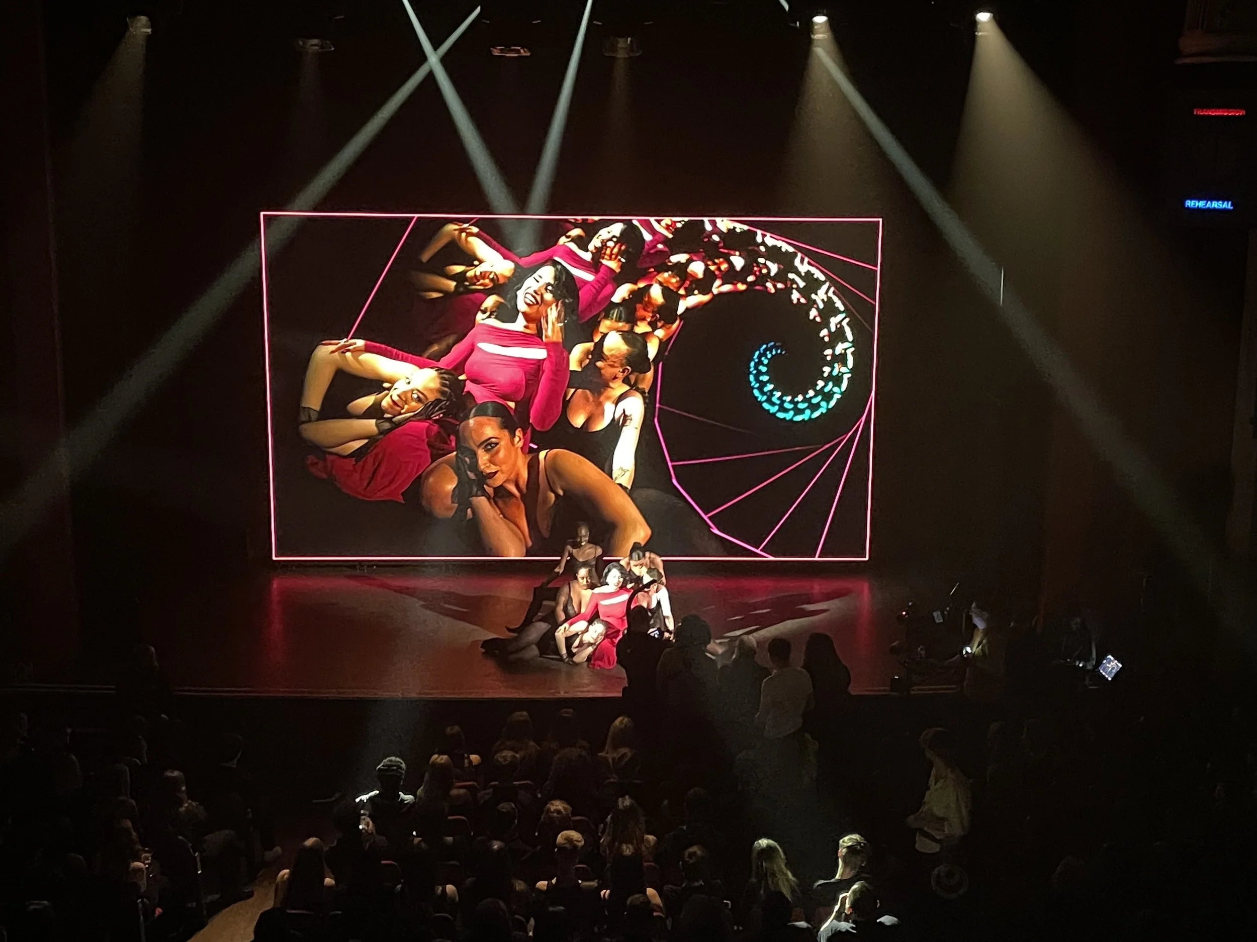 Raye Mobile LED Studio 2.jpg