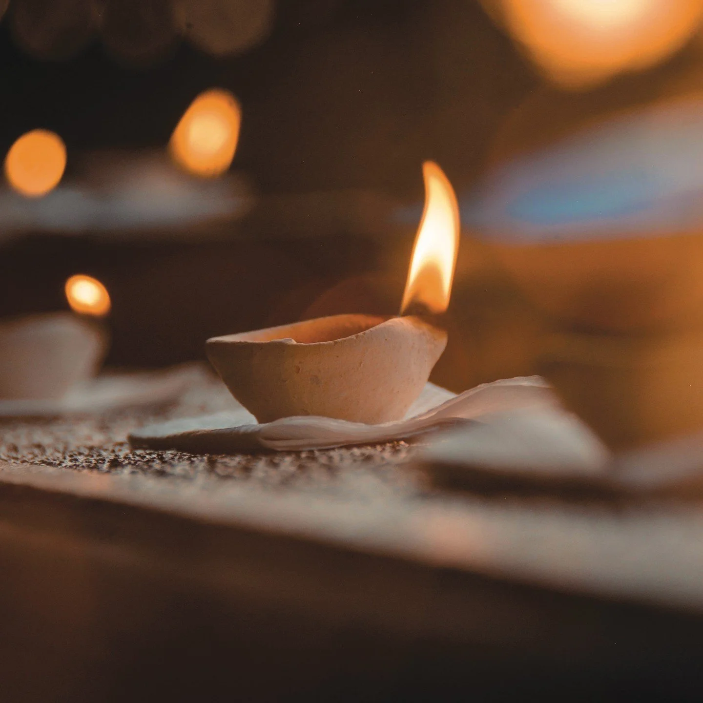 ✨ The Festival of Lights is here, and I couldn't be more excited! As we embrace this beautiful celebration, I've discovered that incorporating simple rituals into our daily lives can truly brighten our spirits. 🌟⁠
⁠
Today, I&rsquo;ll be sharing a fe