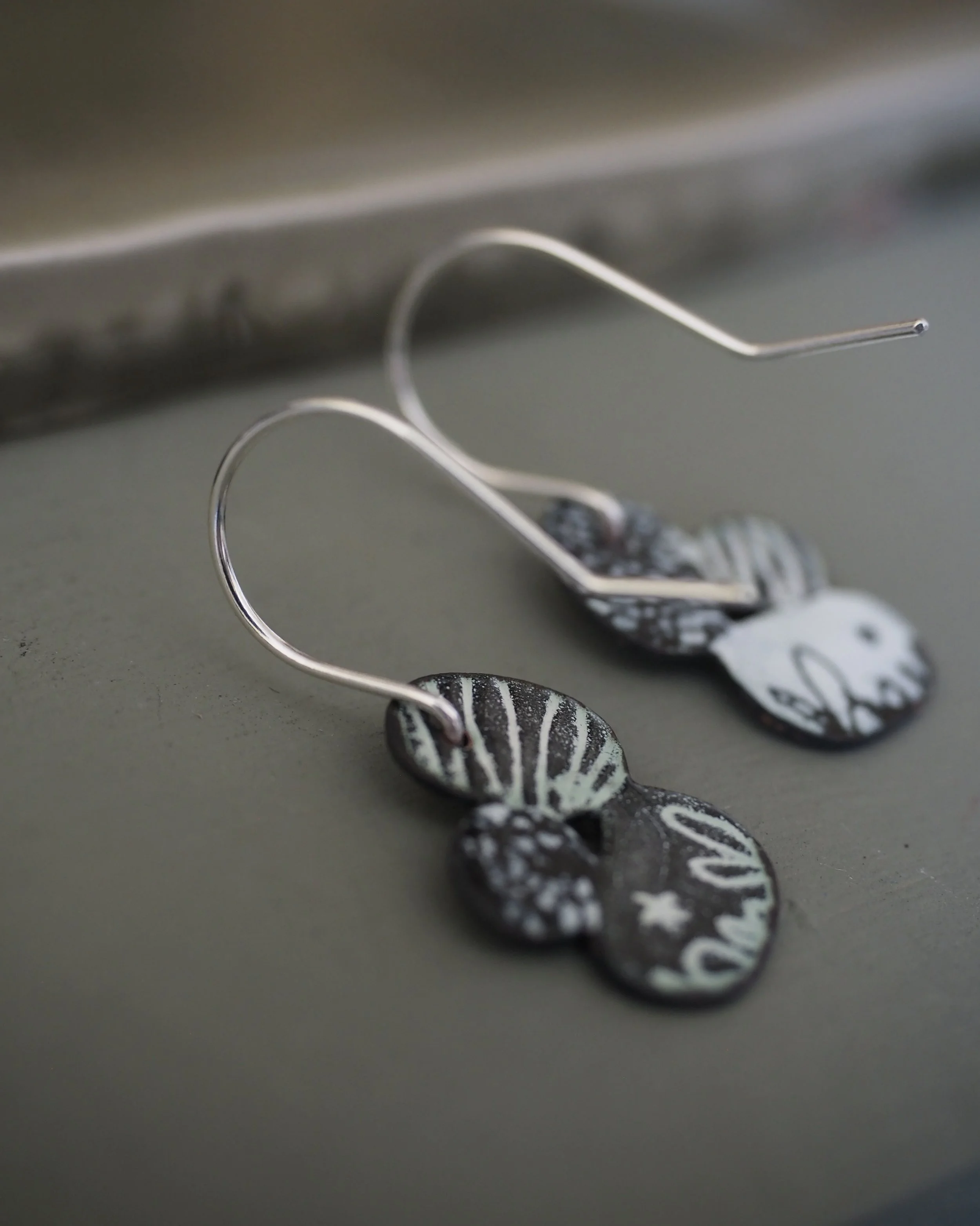 Sophie Victoria Anderson Pebble stack earrings 6.JPG