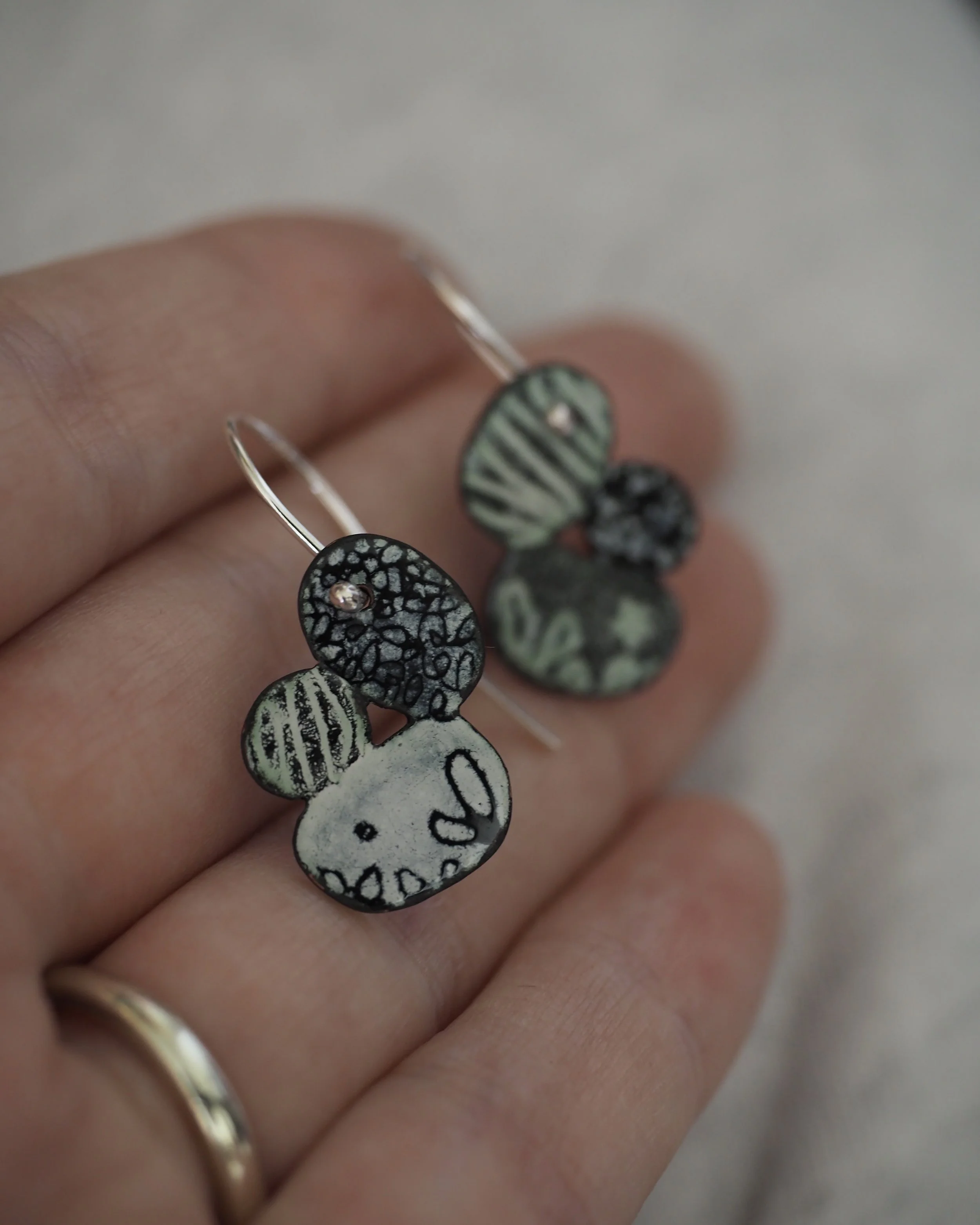 Sophie Victoria Anderson Pebble stack earrings 7.JPG