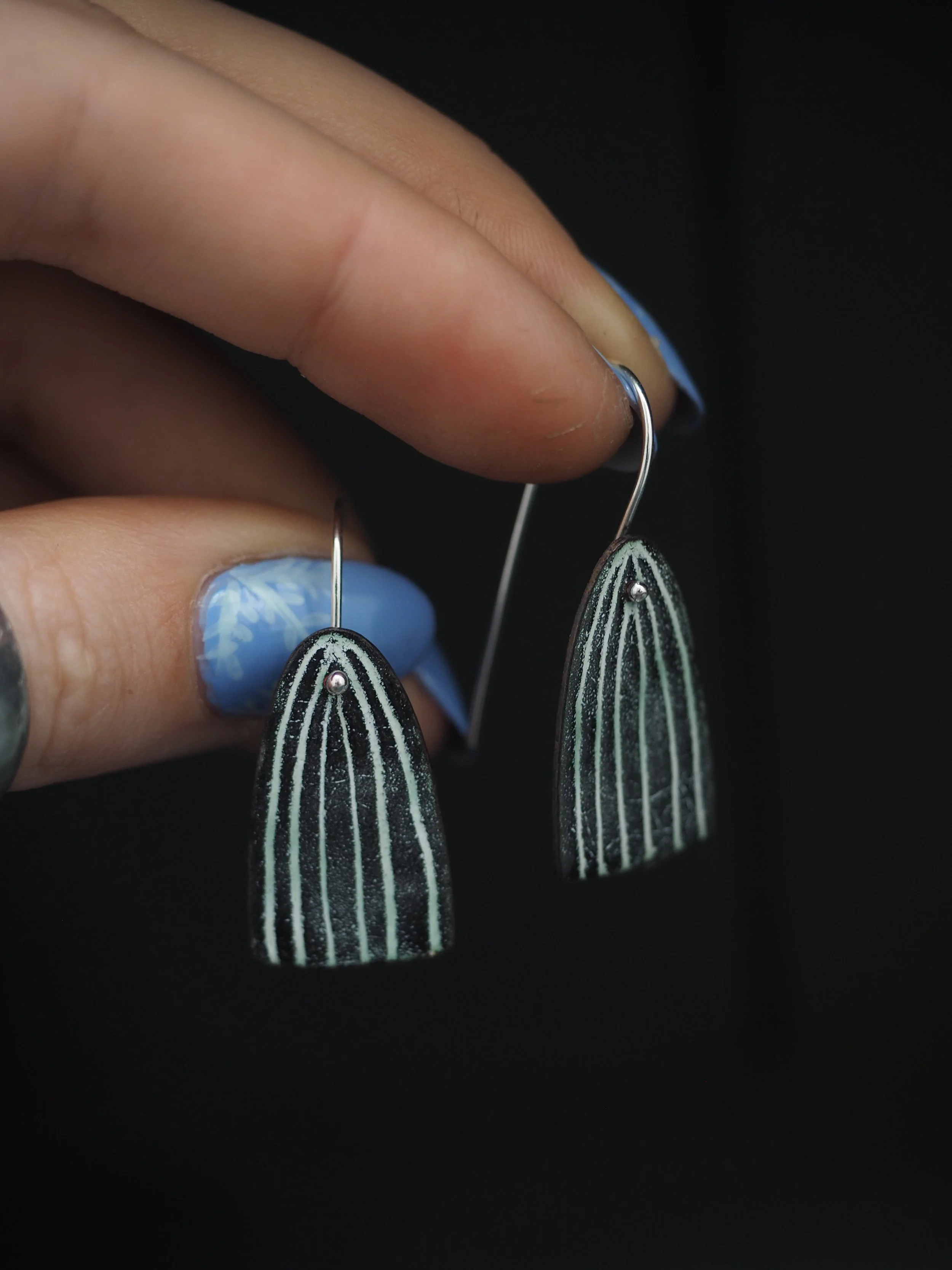 Sophie Victoria Anderson Elora arch enamel earrings 3.jpg