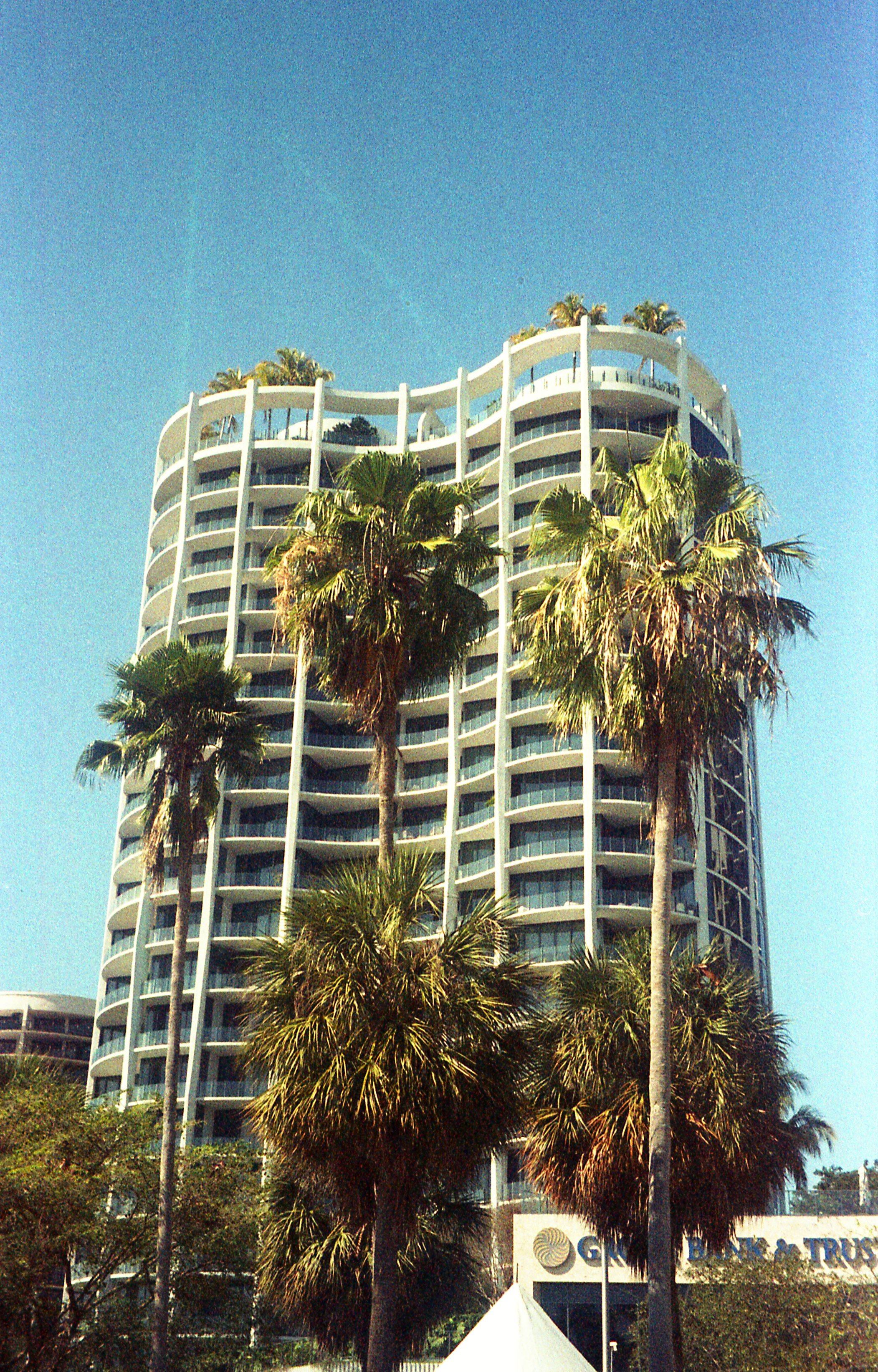 Pocket pentax393.jpg