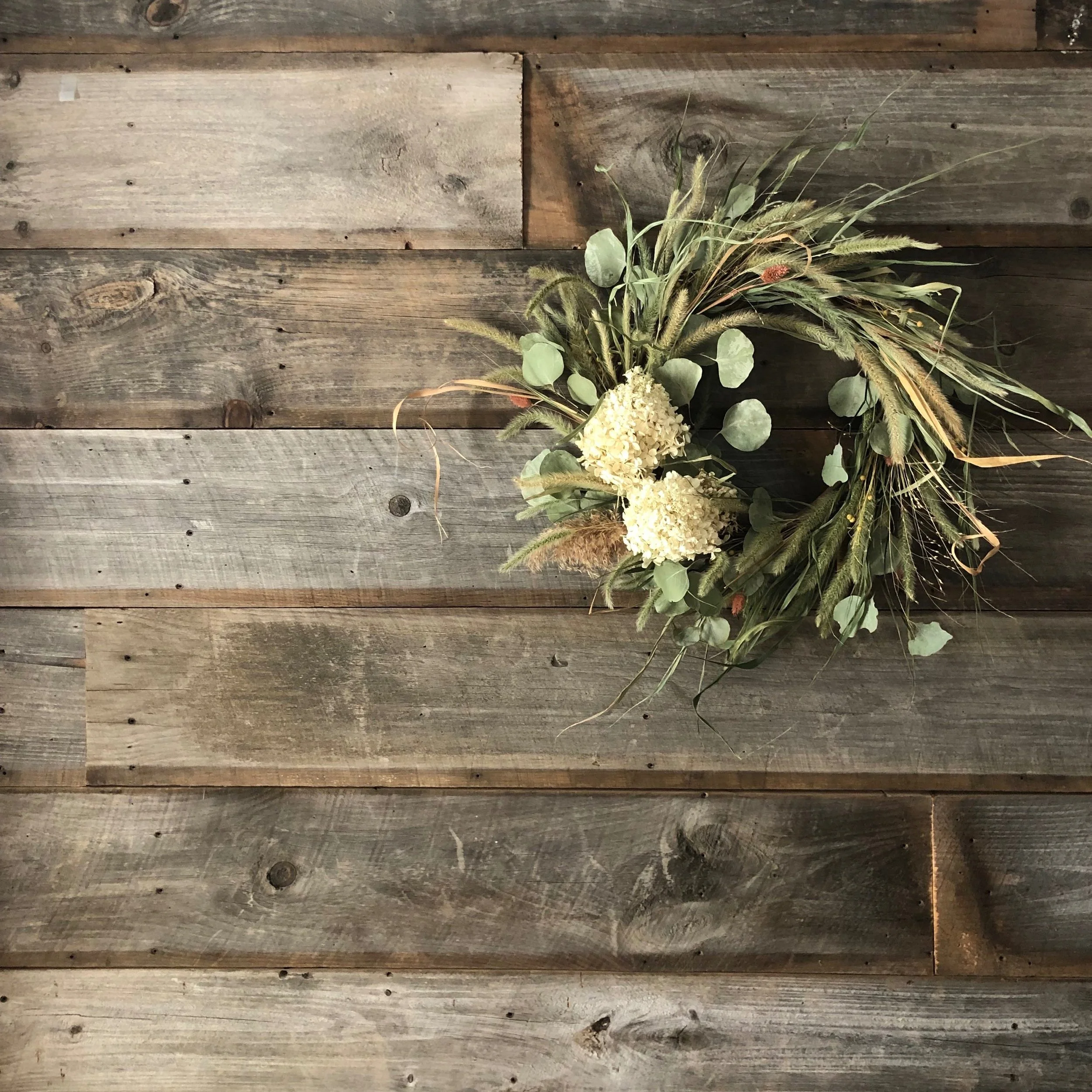 FORAGING FOR DECORATION