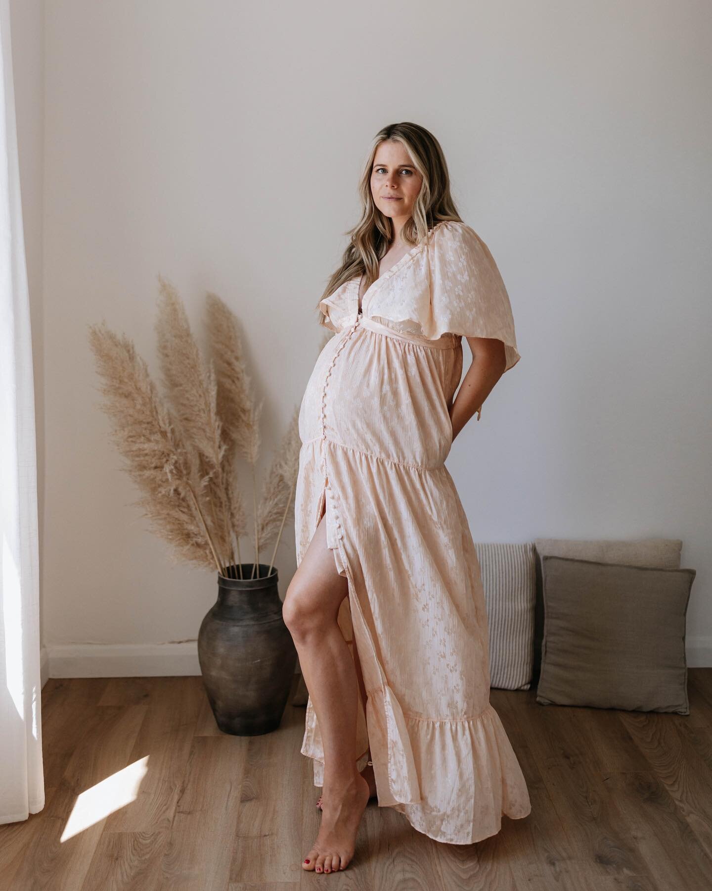 It&rsquo;s been a while since I showed my own face on here, so hi everyone 🙋🏼&zwj;♀️
I really thought I&rsquo;d document this pregnancy a lot more, especially given that it&rsquo;s what I do for a job, but these past few months have flown by and th