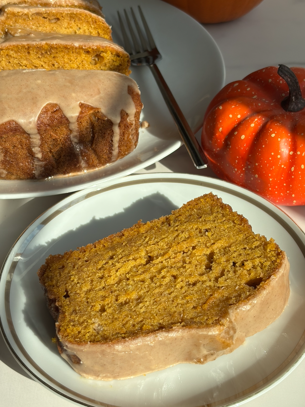 Pumpkin Bread with Maple Cinnamon Glaze