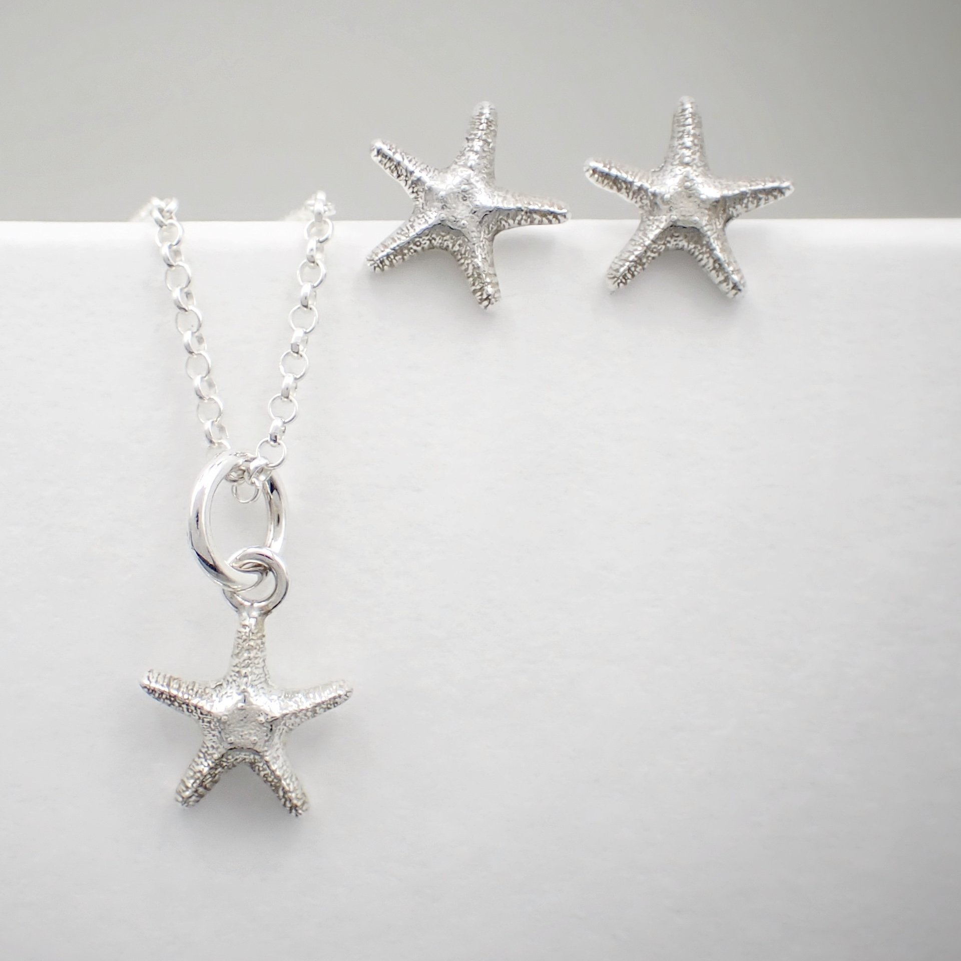 Starfish pendant and earring set