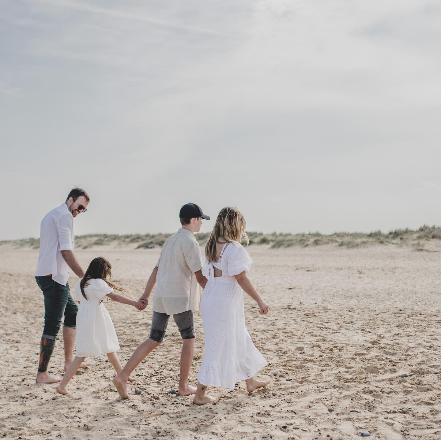 If you&rsquo;re planning some family photos this month, I have some availability.. 

Where&rsquo;s your favourite place to all hang out together? Playing on the beach, a dog walk over the fields, forest adventures, a visit to the park..? Wherever it 