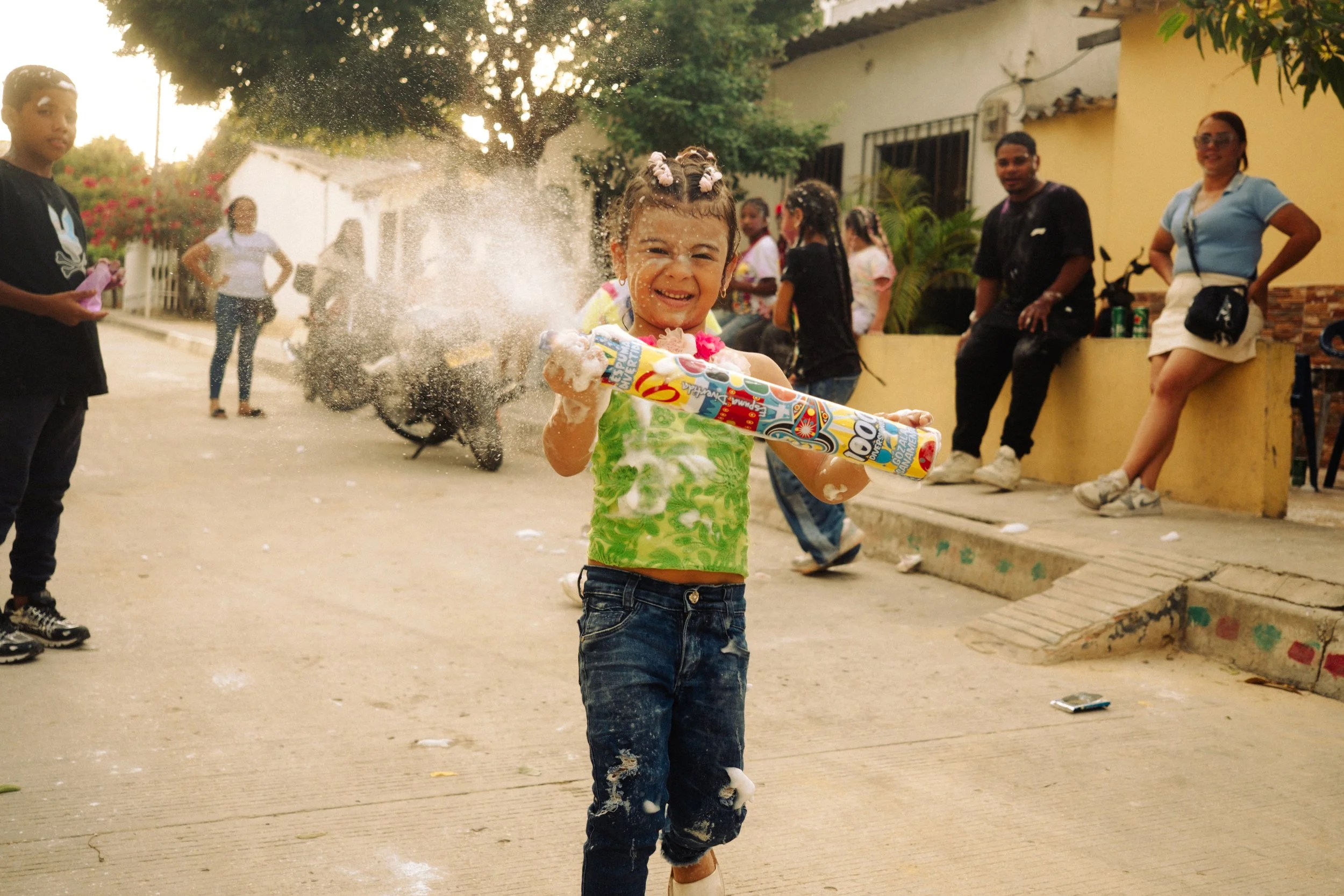 Kollektiv_Oskar-Xlongbey-Streetphotography-Colombia20260215-23-22-DSCF5742.jpg