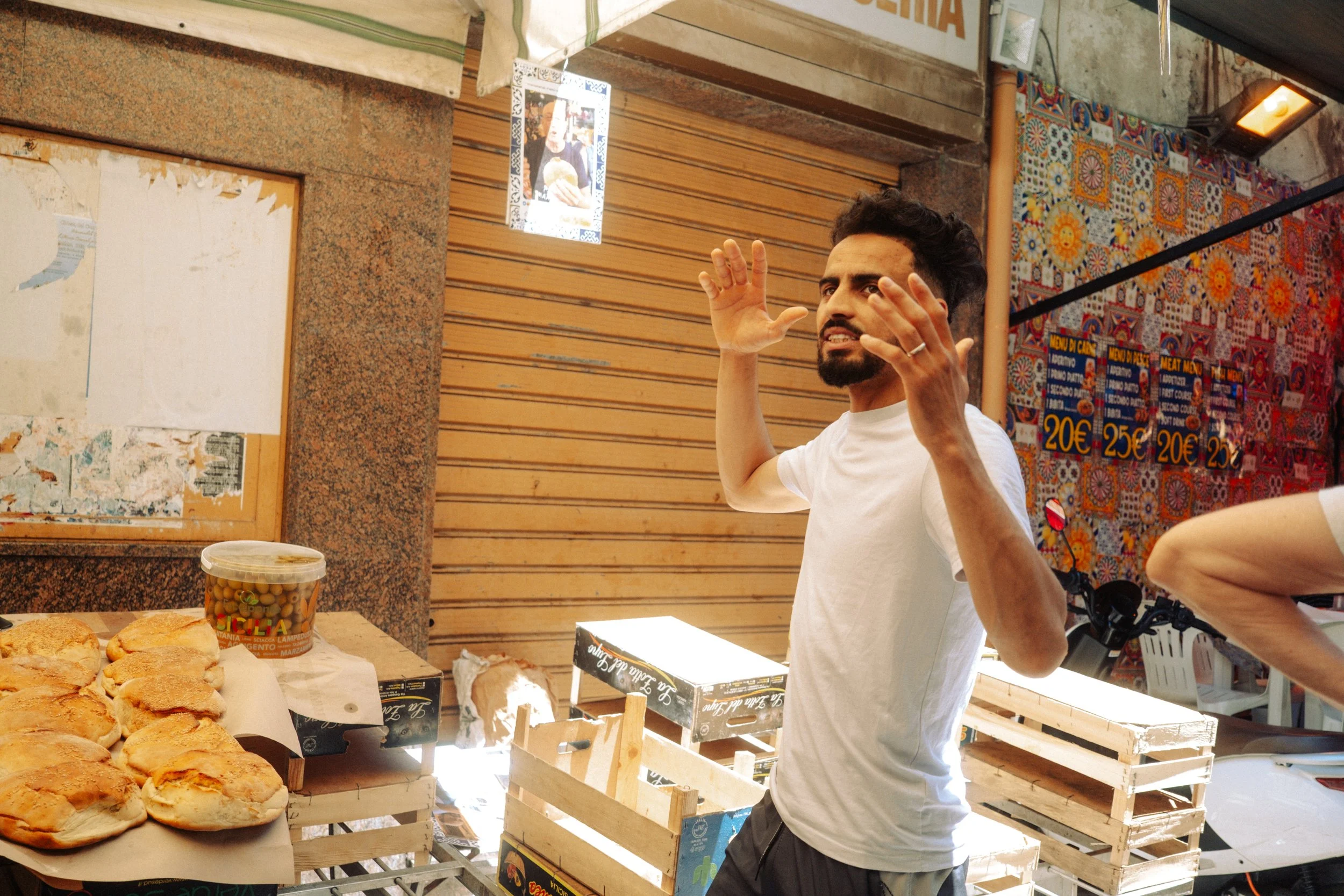 Kollektiv_Oskar-Xlongbey-Streetphotography-Palermo20260531-12-44-DSCF4069.jpg