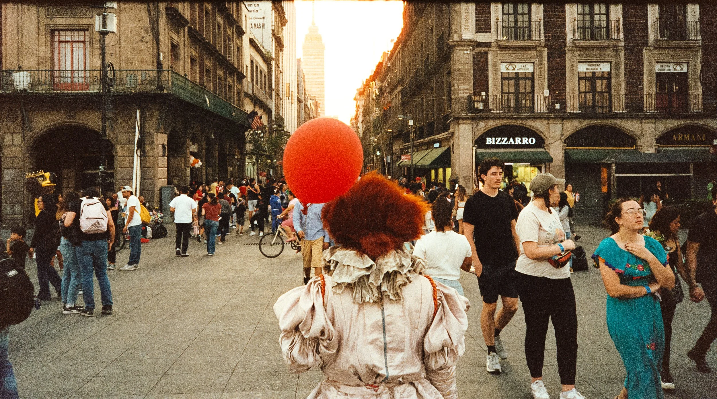 Kollektiv_Oskar-xlongbey-Analog-Streetphotography-20250414-17-41-Wiederfaenger-007.jpg