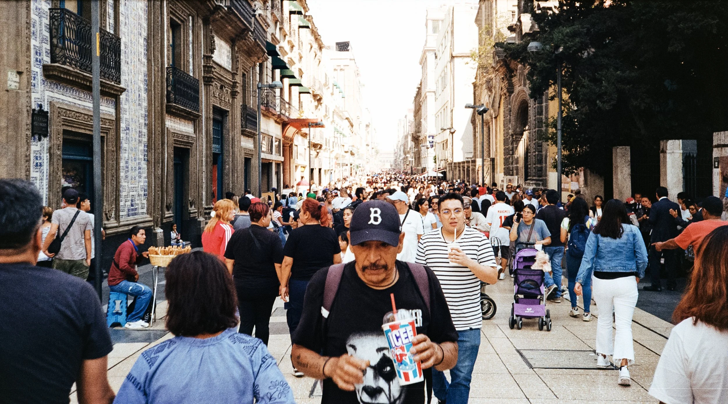 Kollektiv_Oskar-xlongbey-Analog-Streetphotography-20250414-17-18-Wiederfaenger-033-2.jpg