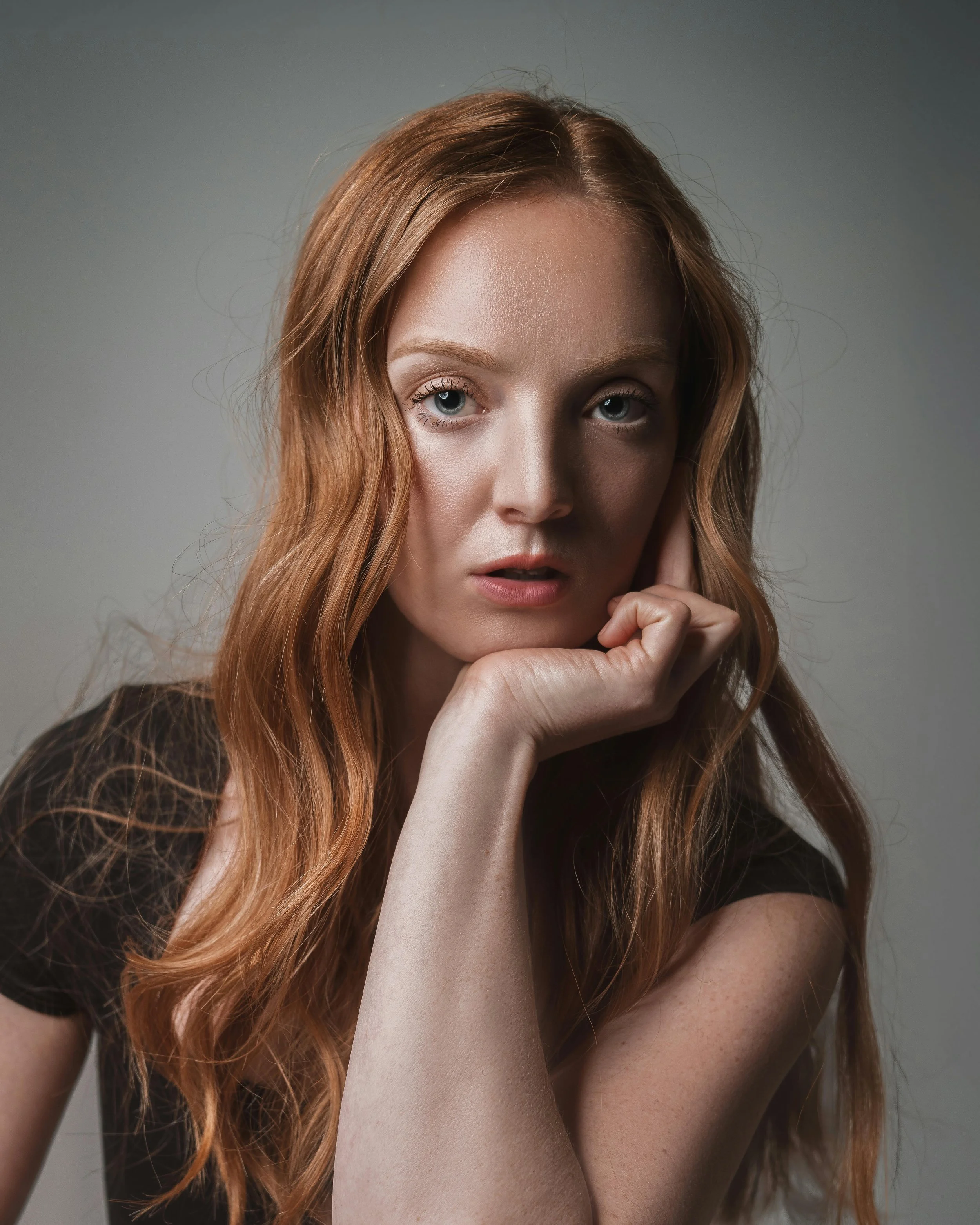 Kevään 2026 hiustrendit ja muodin yhtäläisyydet