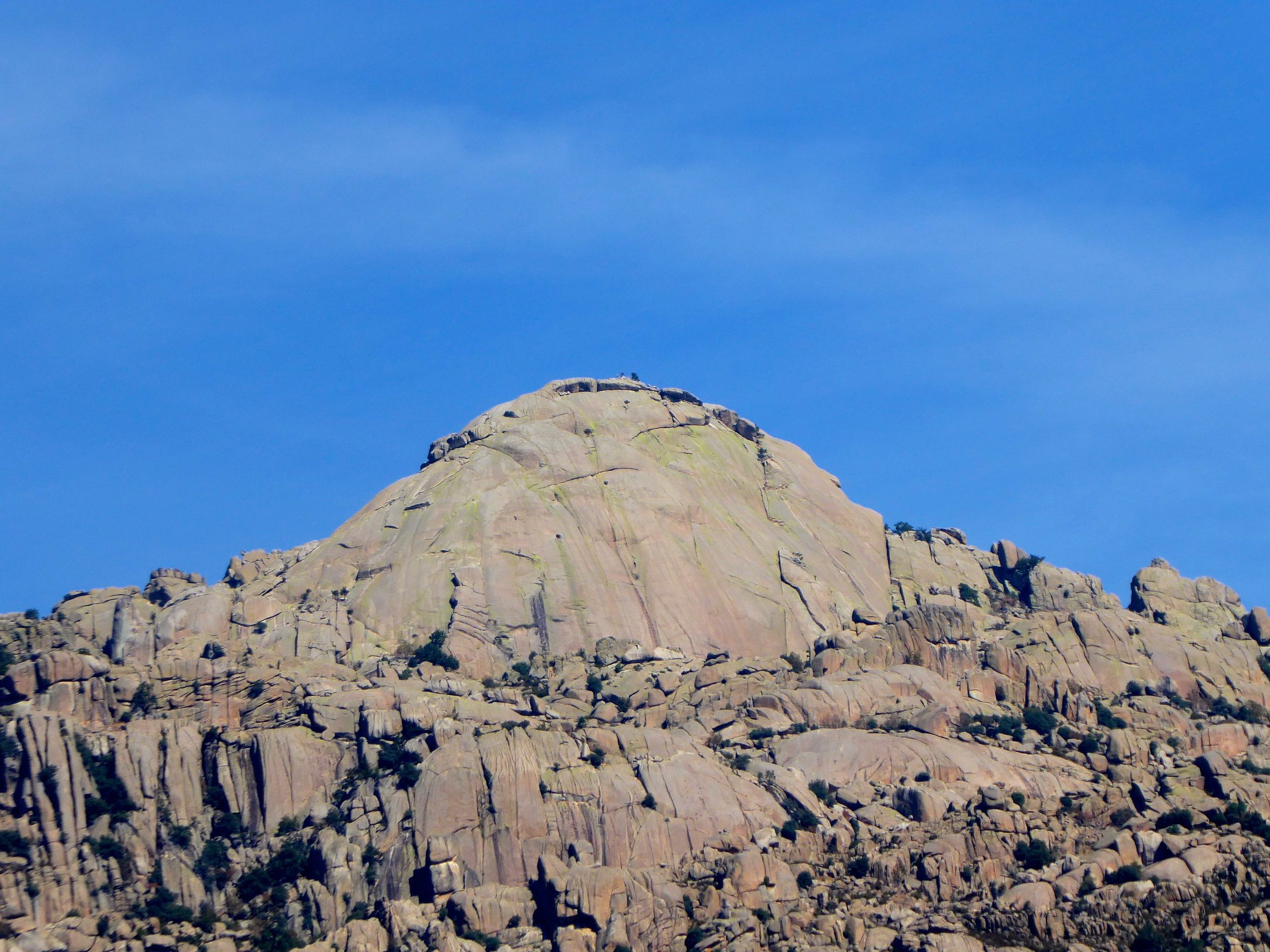 Escalada guiada en el Yelmo de la Pedriza
