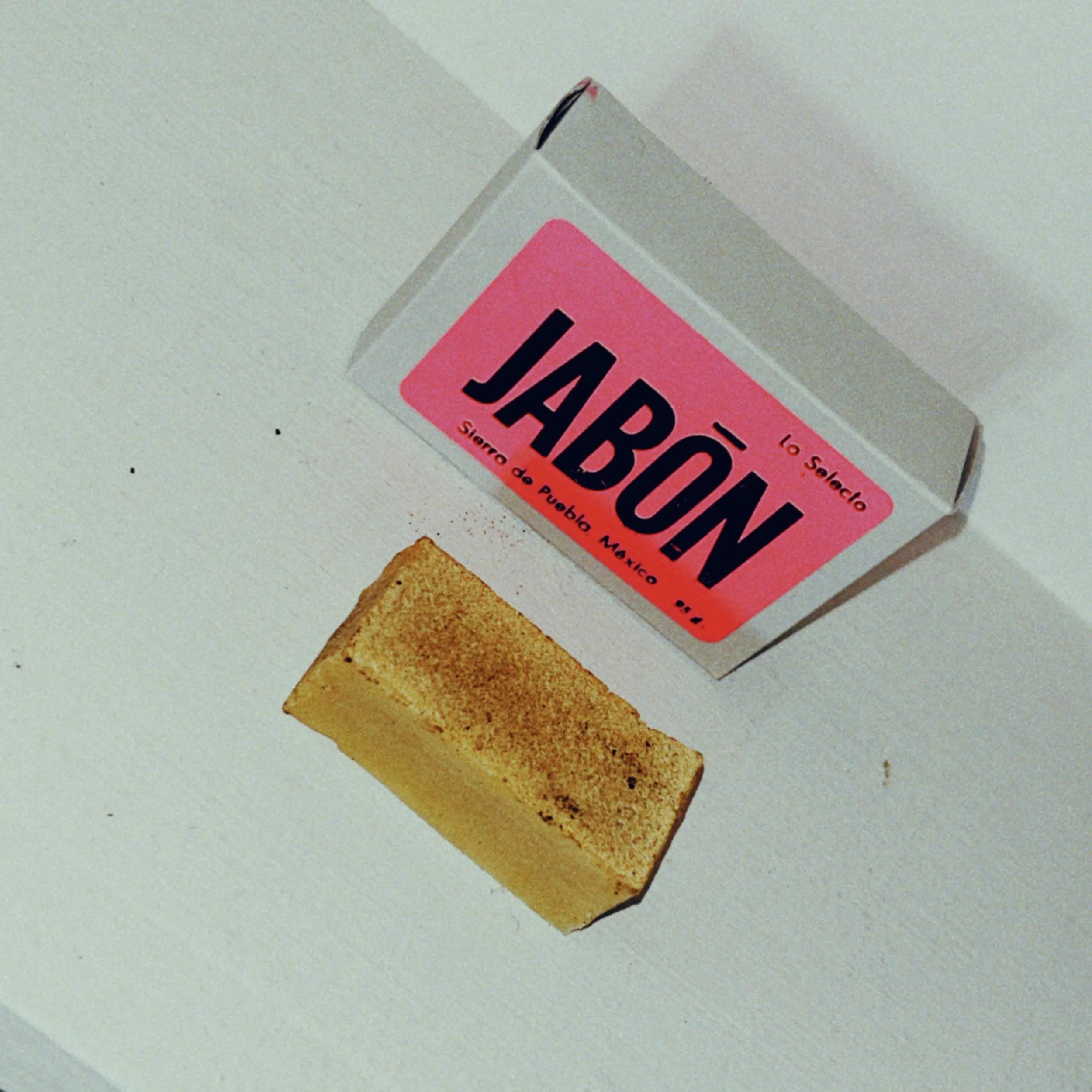 RNI-Films-IMG-6BA7D1FD-E0F3-4EA8-A517-C897B34CE2EC 2.jpg