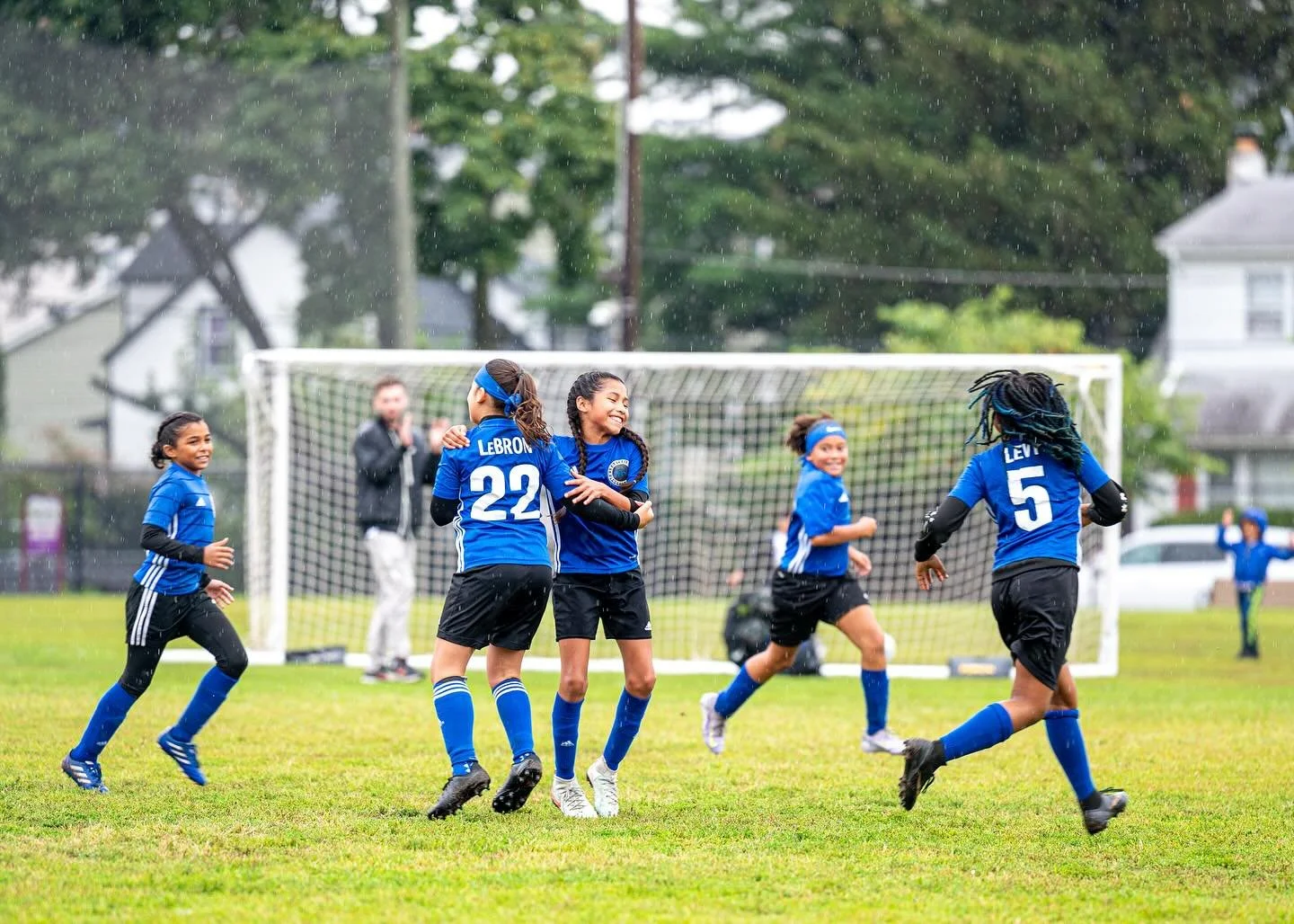 The U11 Girls Blue team is on fire &mdash; undefeated so far! Can they keep this winning streak going? Keep up the amazing work girls! The entire city is cheering you on. Let&rsquo;s go Southside!⚽️💪🔥

#Haledon #NorthHaledon #ProspectPark #Hawthorn