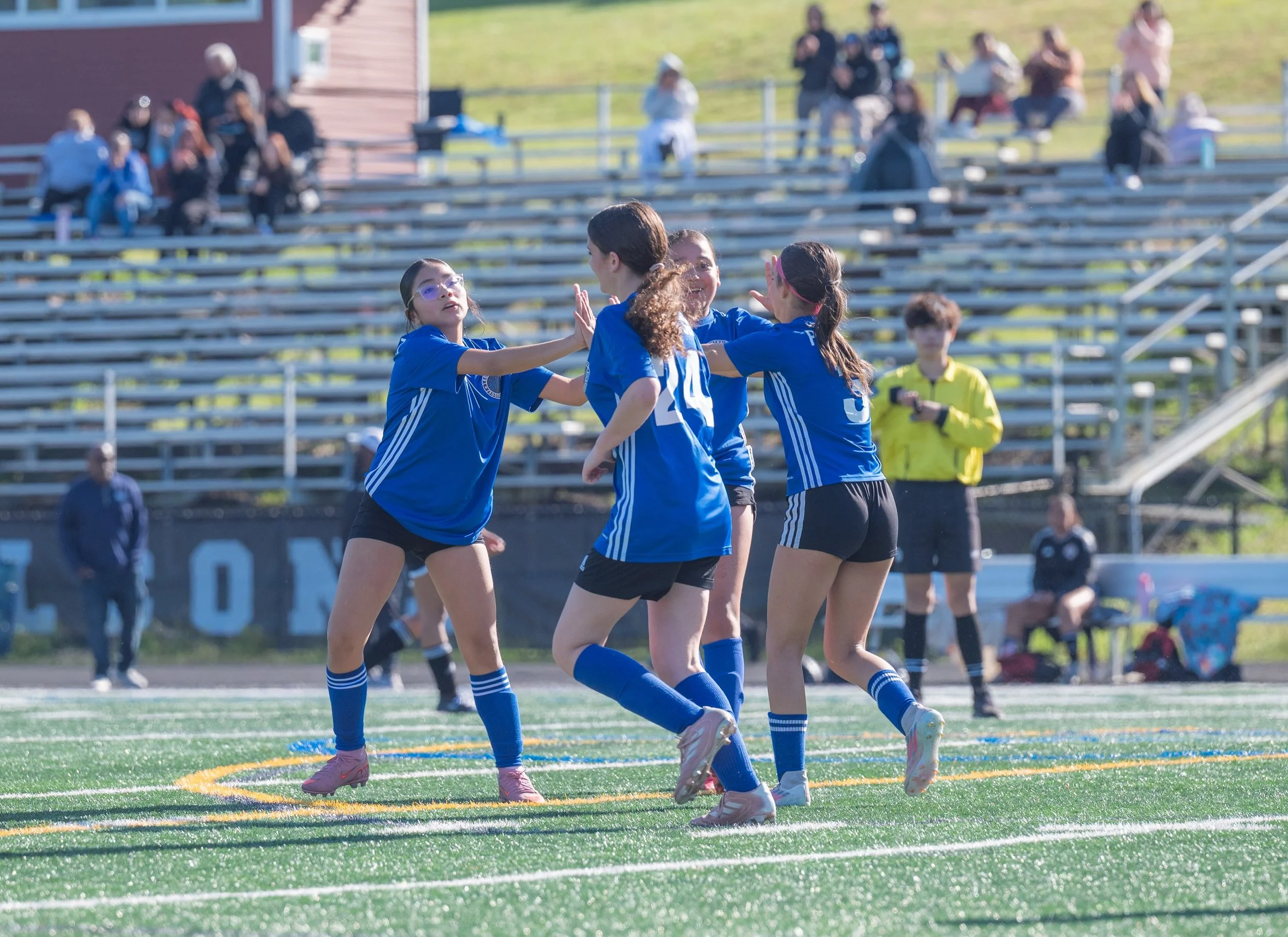 U14 Girls are out here putting on a show! Playing with heart, confidence, and just having fun with it! ⚽️🏃&zwj;♀️💨

#NJYouthSoccer #USYouthSoccer #USSoccer

Photo Credit 📸: @johernandez_photos