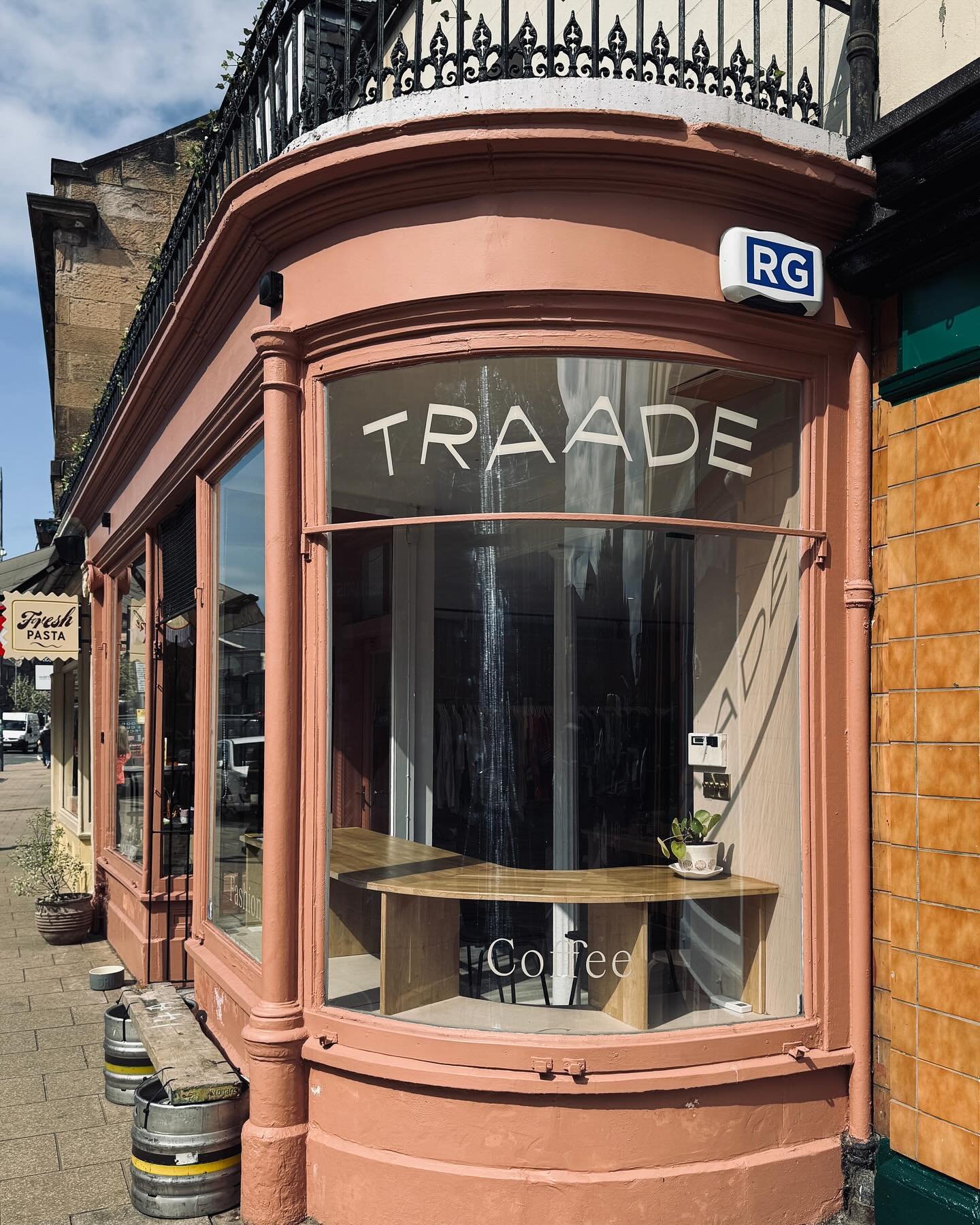 New Stockist✨

Lovely local people running a lovely local business. I couldnt be happier to have @traade_space in my town, and happier still to have a selection of miniprints in stock there.

Trust me friends, everything in this shop; the coffee, the