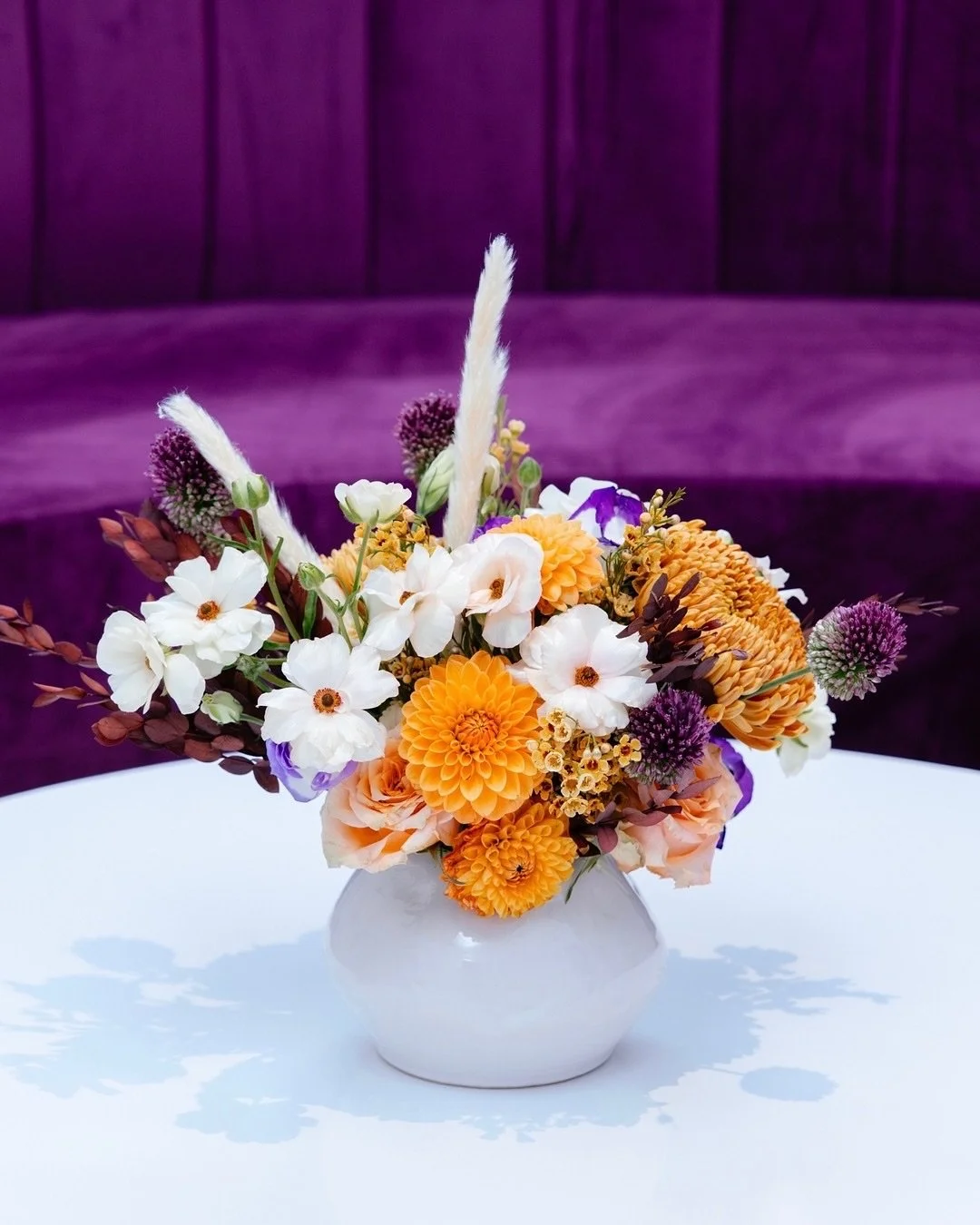 Looking back at this event from last year and the florals still feel timeless ✨

@kathyromero 
@doulaexpo 

#CSNY #Florals #EventDecor #NYC