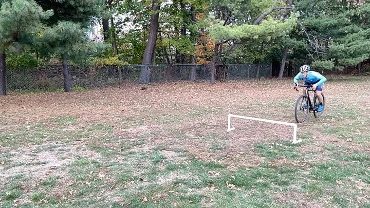 First time jumping PVC.  Getting the front tire over 35cm fairly easy, but not the back.  I know someone out there can give me a few tips 🙏