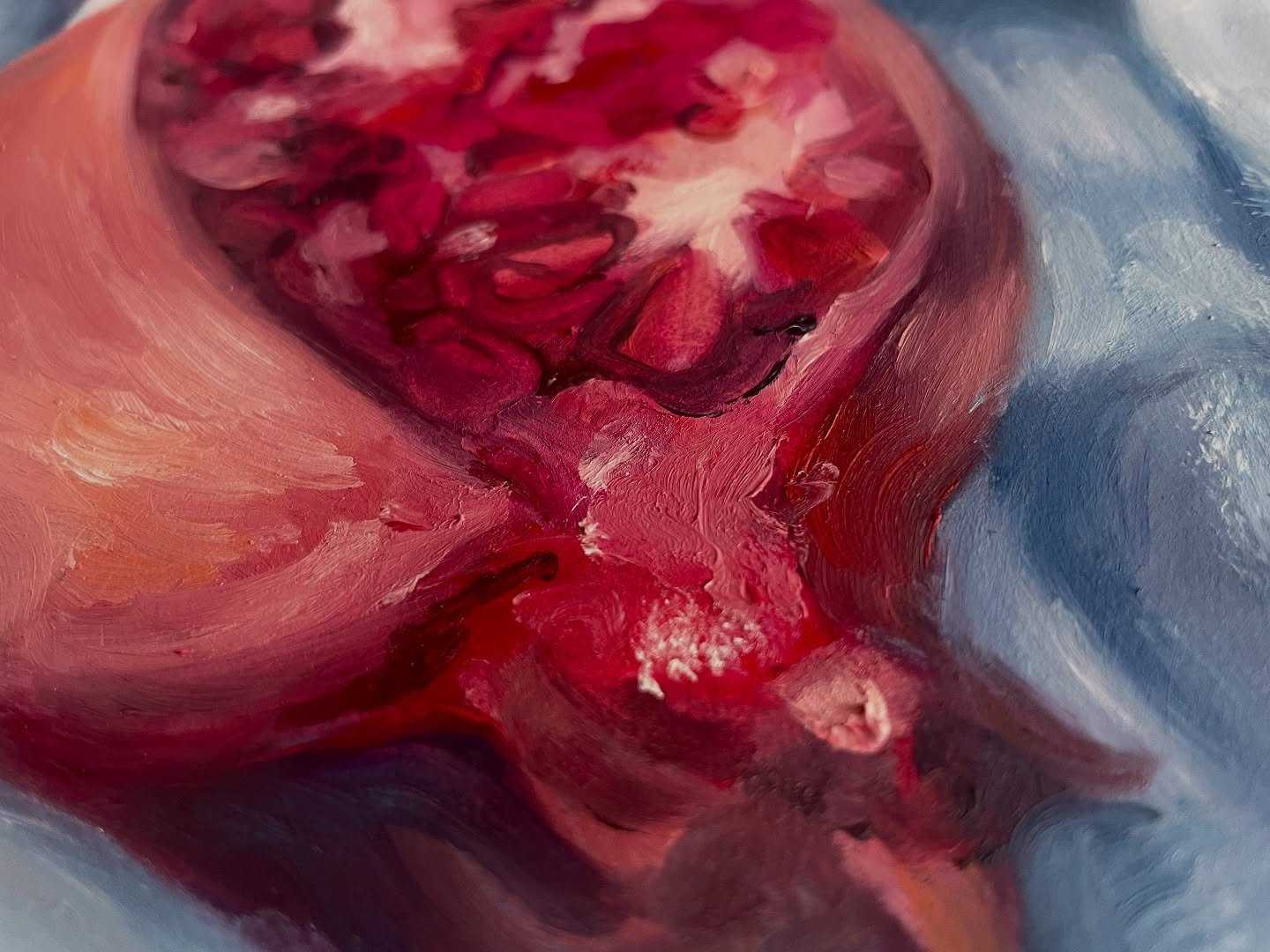 Falling back in love with oils has been my romance story of the decade&hellip;❤️

After 10 years working predominantly with digital illustration it&rsquo;s felt like a breath of fresh air to be moving into a traditional practice again. 

Enjoy a peek
