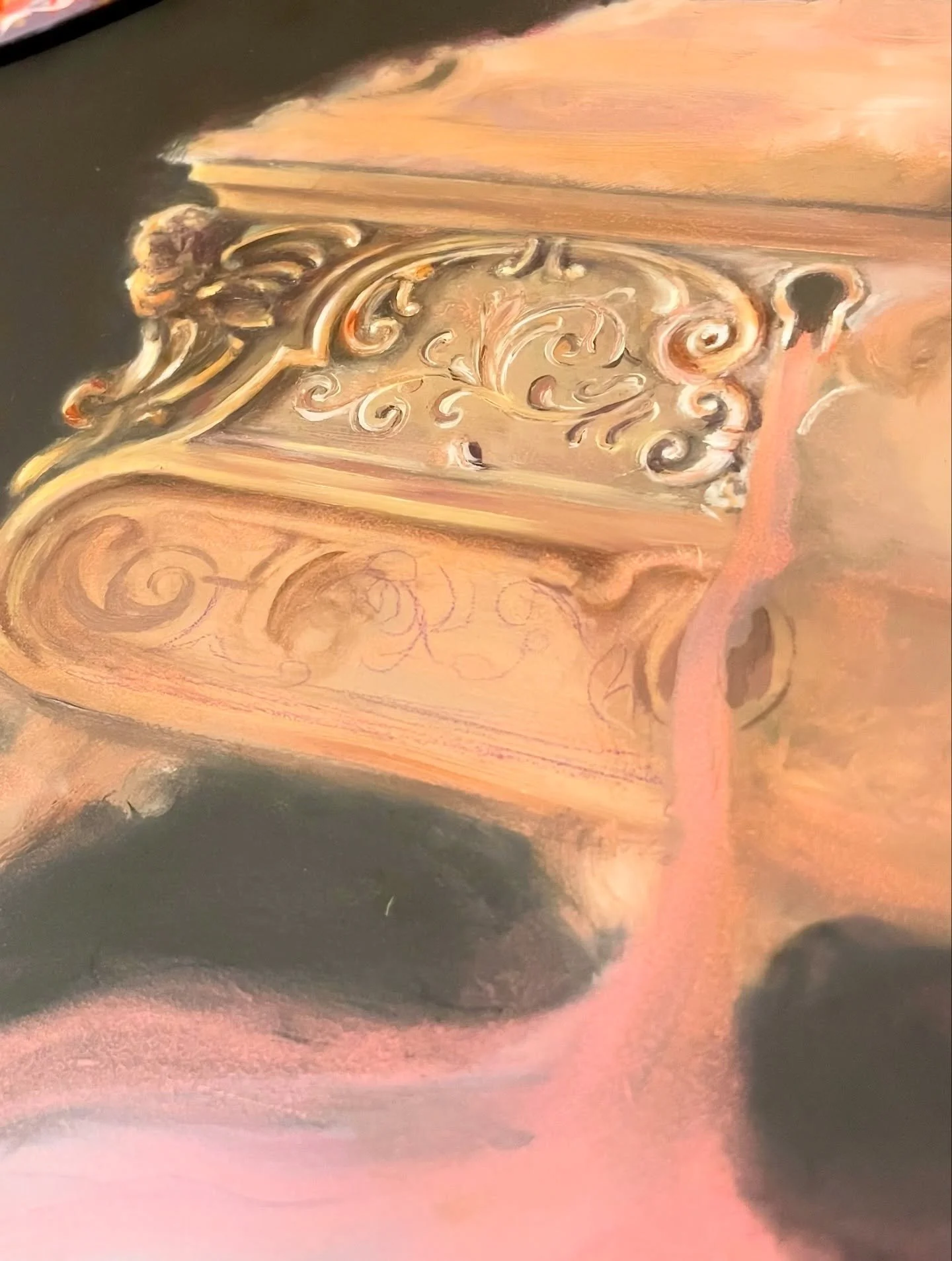 Work in progress on my latest piece 🗝️

Working in oils has been a rollercoaster learning curve but there&rsquo;s something about the way you can blend that I&rsquo;m definitely addicted to. 

Working on tiny details has been really challenging as I