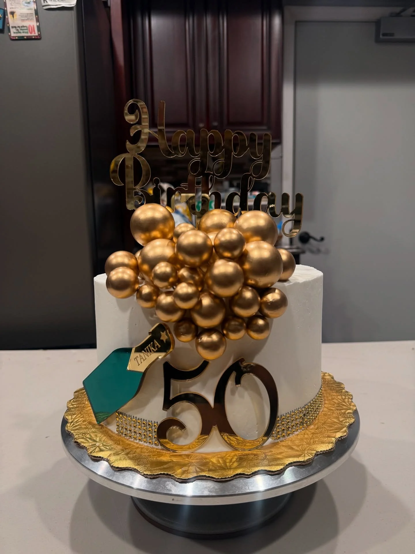 50 years of life is definitely a reason to pop some champagne! 

#artisticconfections #dmvcakes #marylandcakes #explore