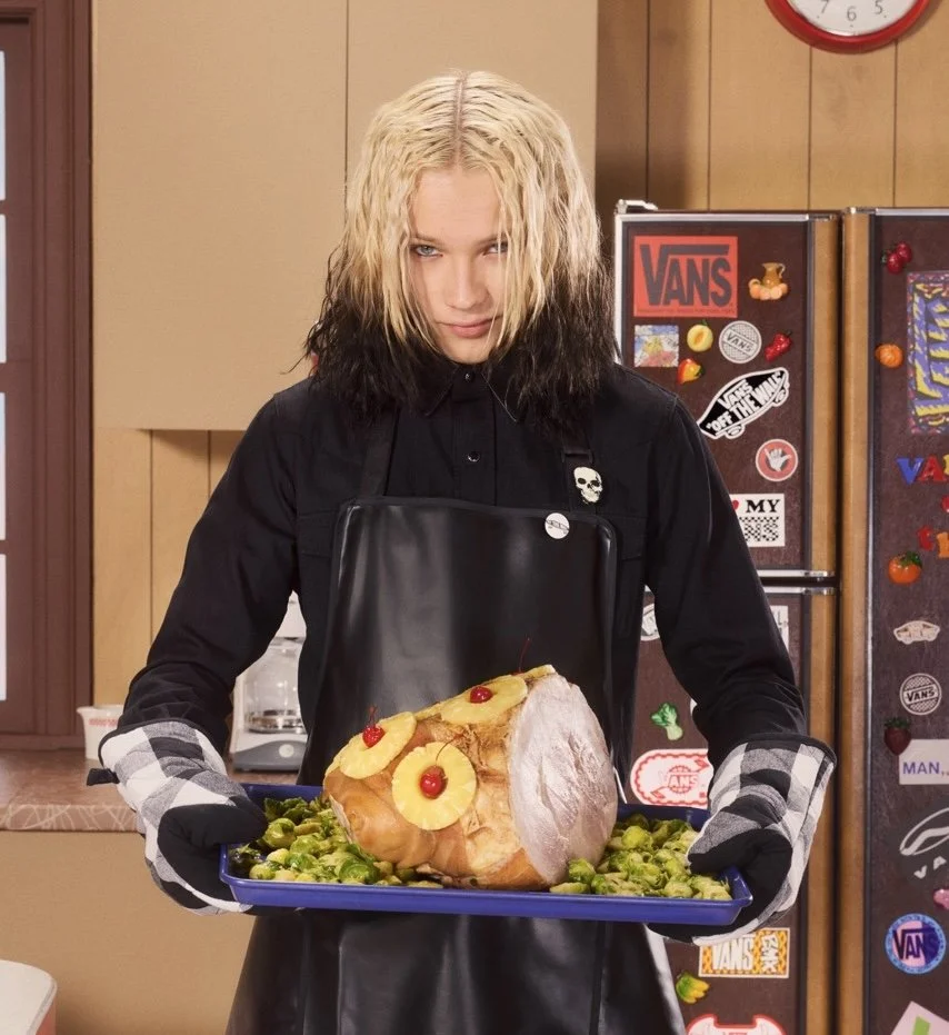 FA25_Lifestyle_Holiday_Hero_Nettspend_300 Large.jpeg