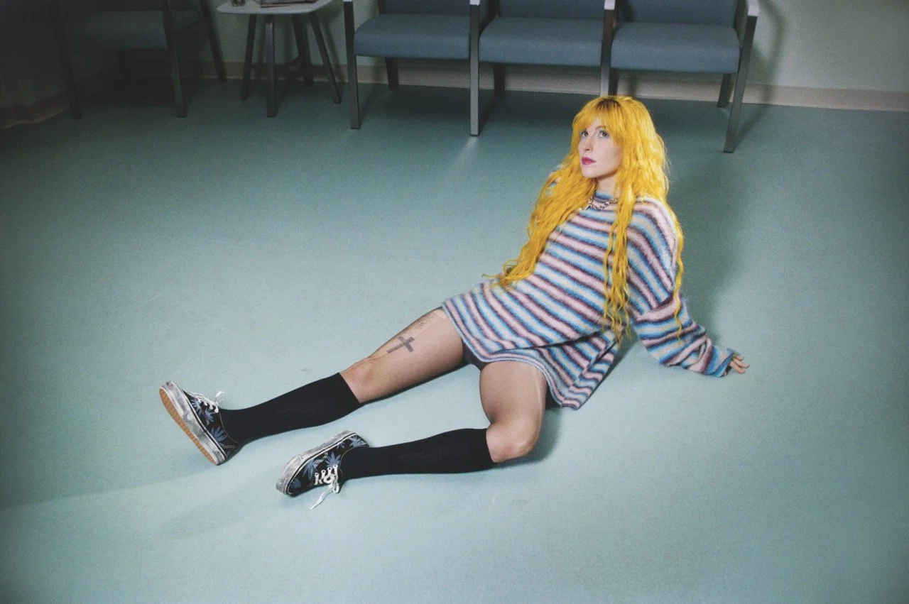 SP26_Lifestyle_Authentic_Hayley_Williams_VN000DB8CJI_06 Large.jpeg