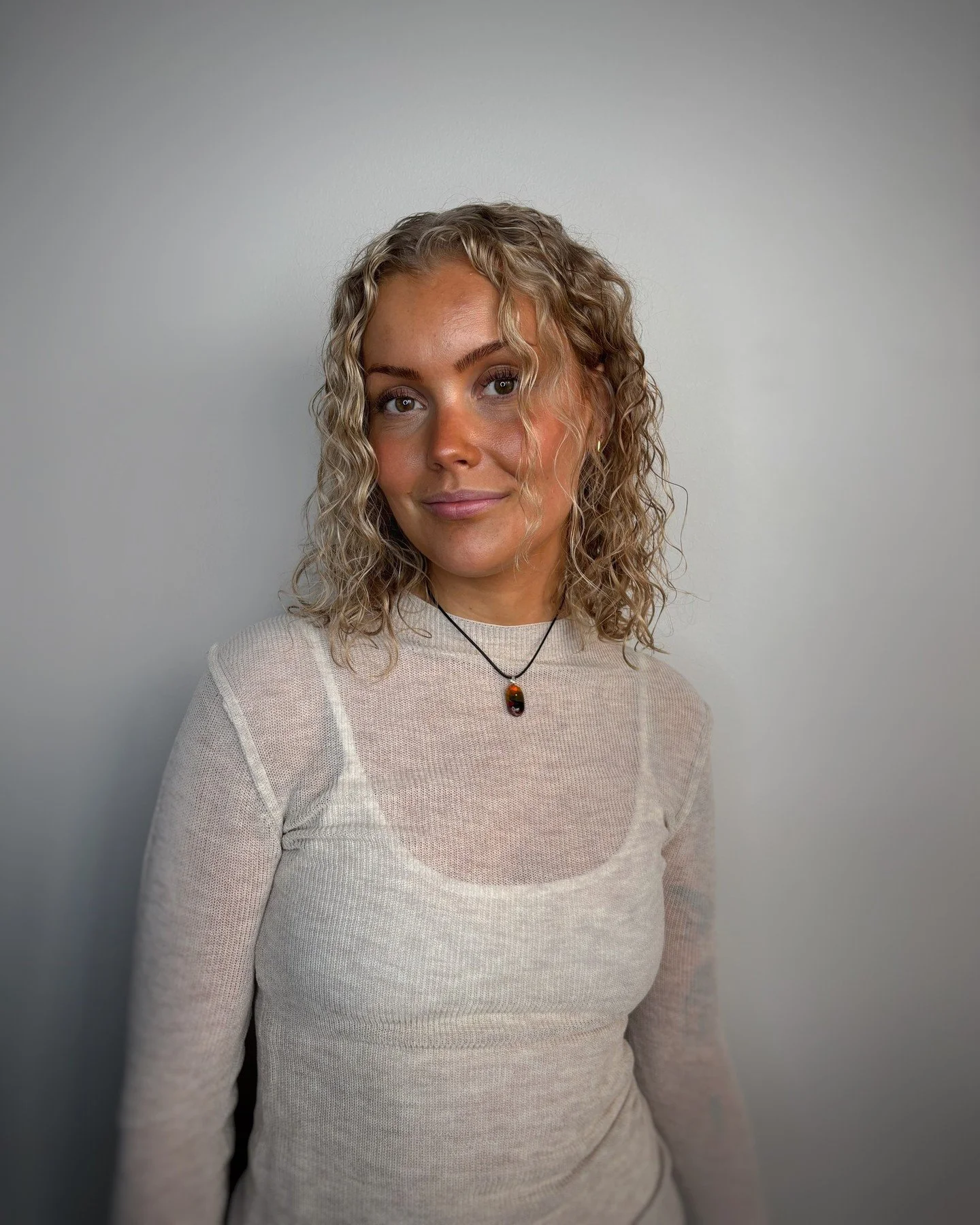 NEW TRAINEE ELIN⁠
After an appreciated internship with us, Elin has now taken the next step and will begin her journey as a trainee in our team in November.⁠
⁠
Right from the start, she felt at home in the salon &ndash; with her curiosity, accuracy a