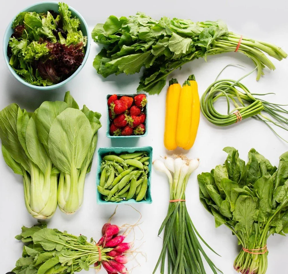 There&rsquo;s nothing quite like eating with the seasons 🌱✨⁠
⁠
We&rsquo;re soaking up every last bit of the summer harvest. Keep your summer veggies coming through the end of October! ⁠
⁠
The goodness doesn&rsquo;t stop there. 🍂 Our Fall Share kick