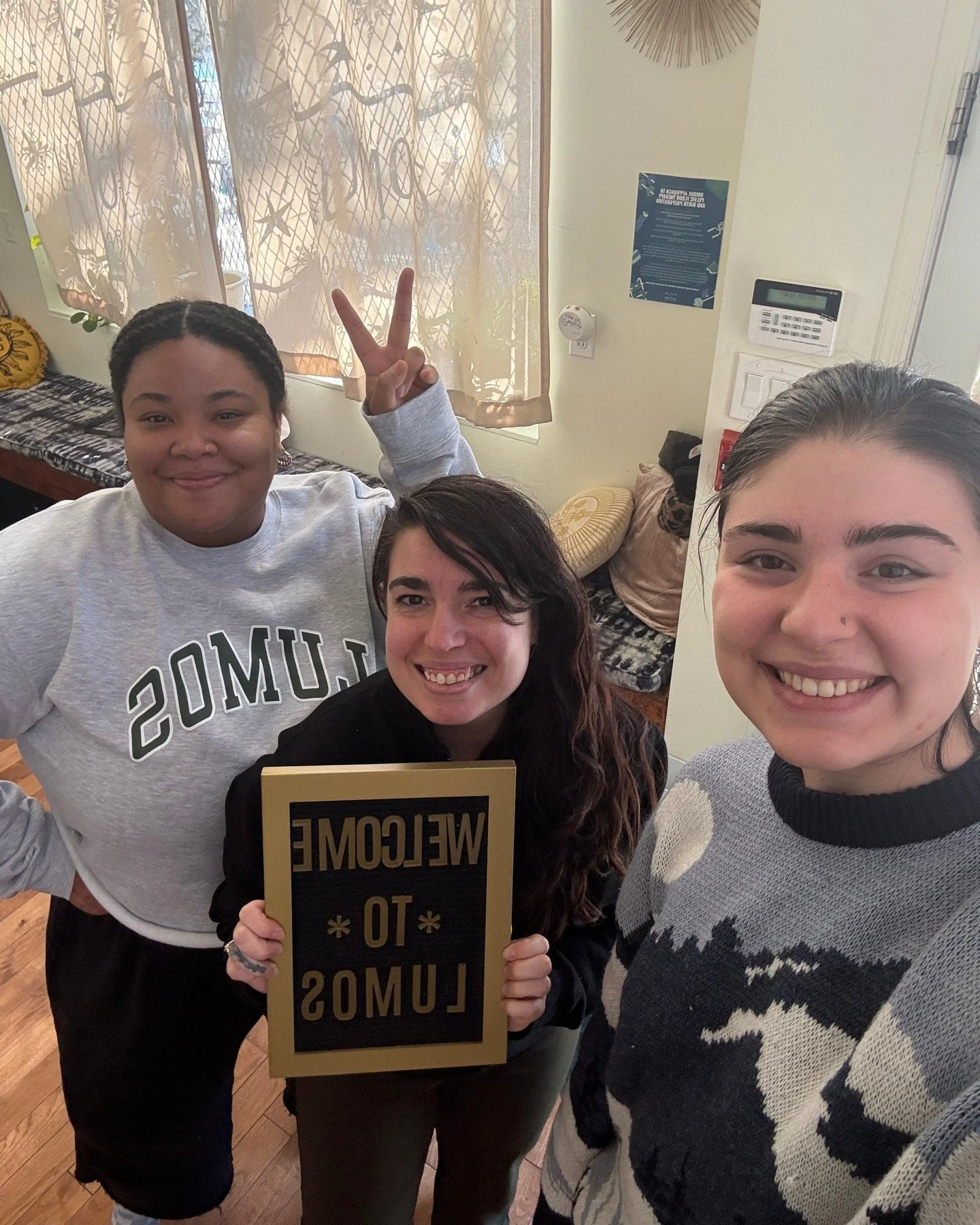 Happy Saturday! We are so excited to have you in the studio 🥰