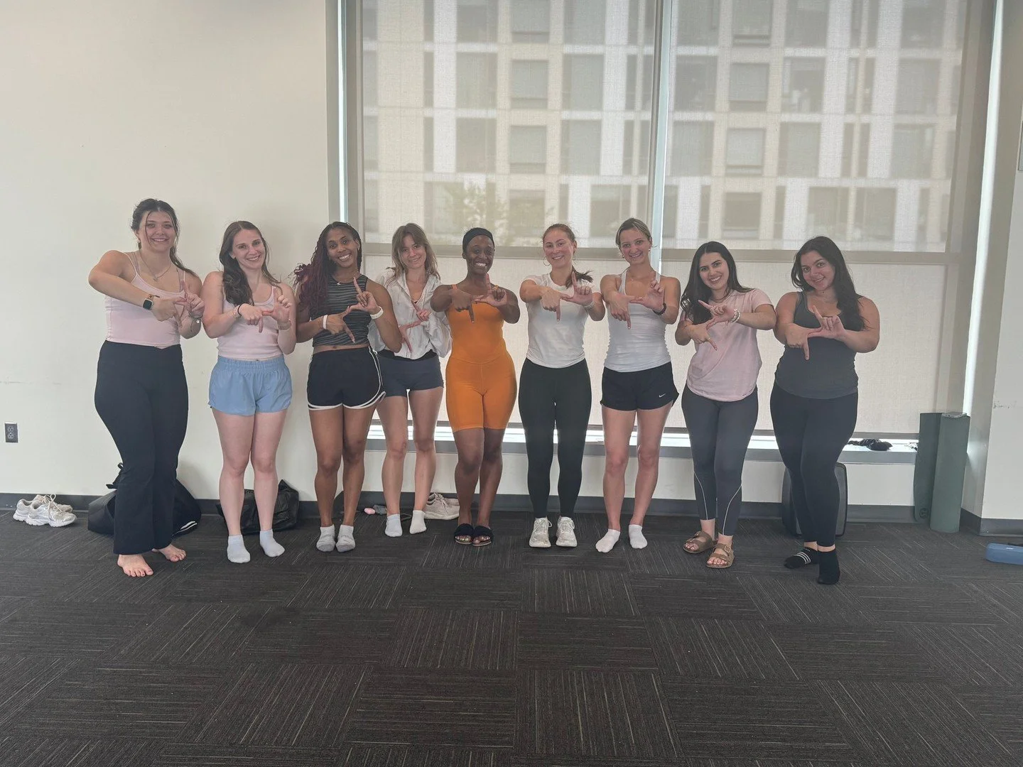 Yoga with one of our favorite collabs @templeu_inchaarg 🌟 with @chloezcamille!! 💗 #inCHAARG