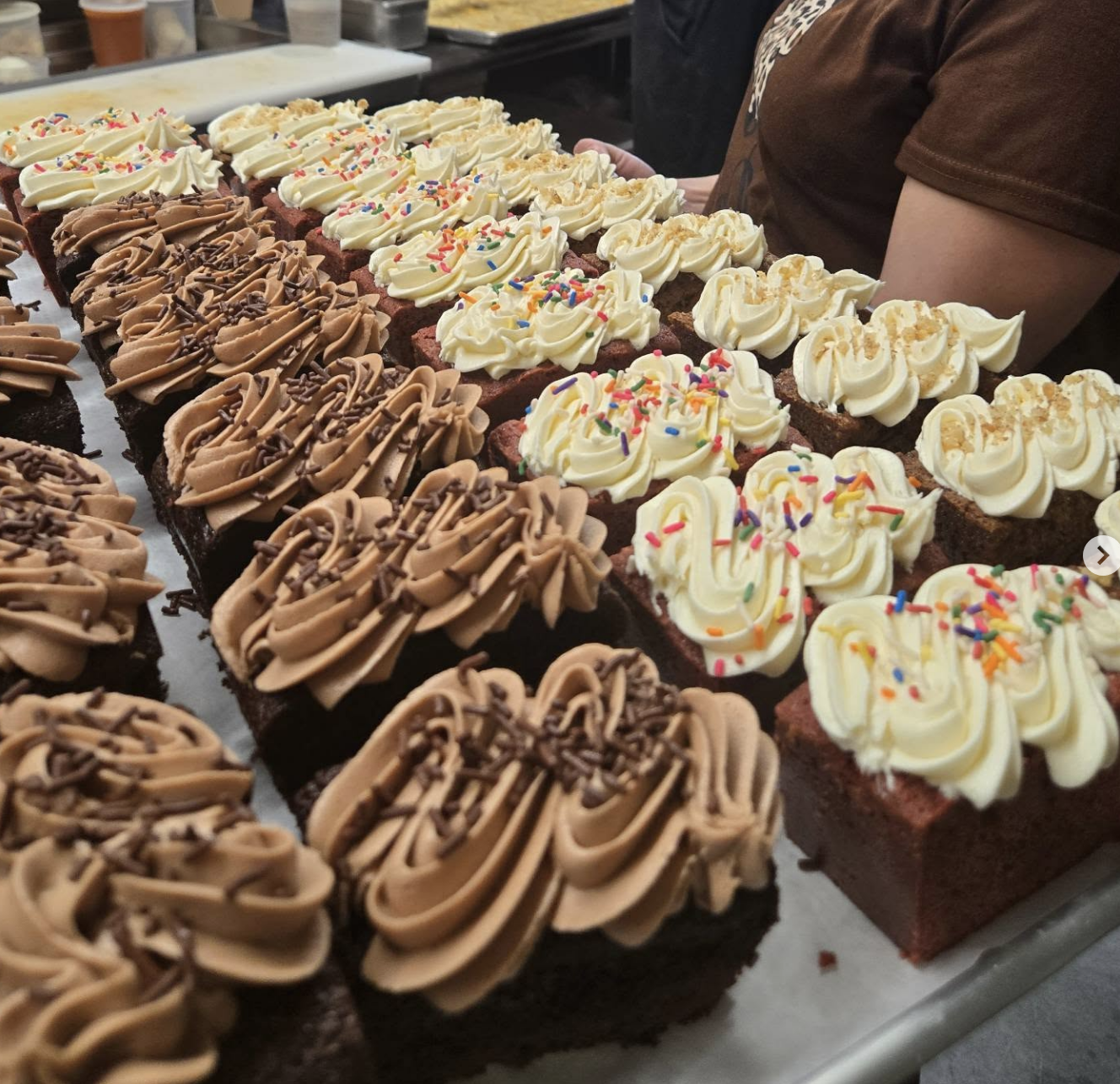 Let Them Eat Cake - Lumos x Darnel’s Cake’s Fundraiser Classes