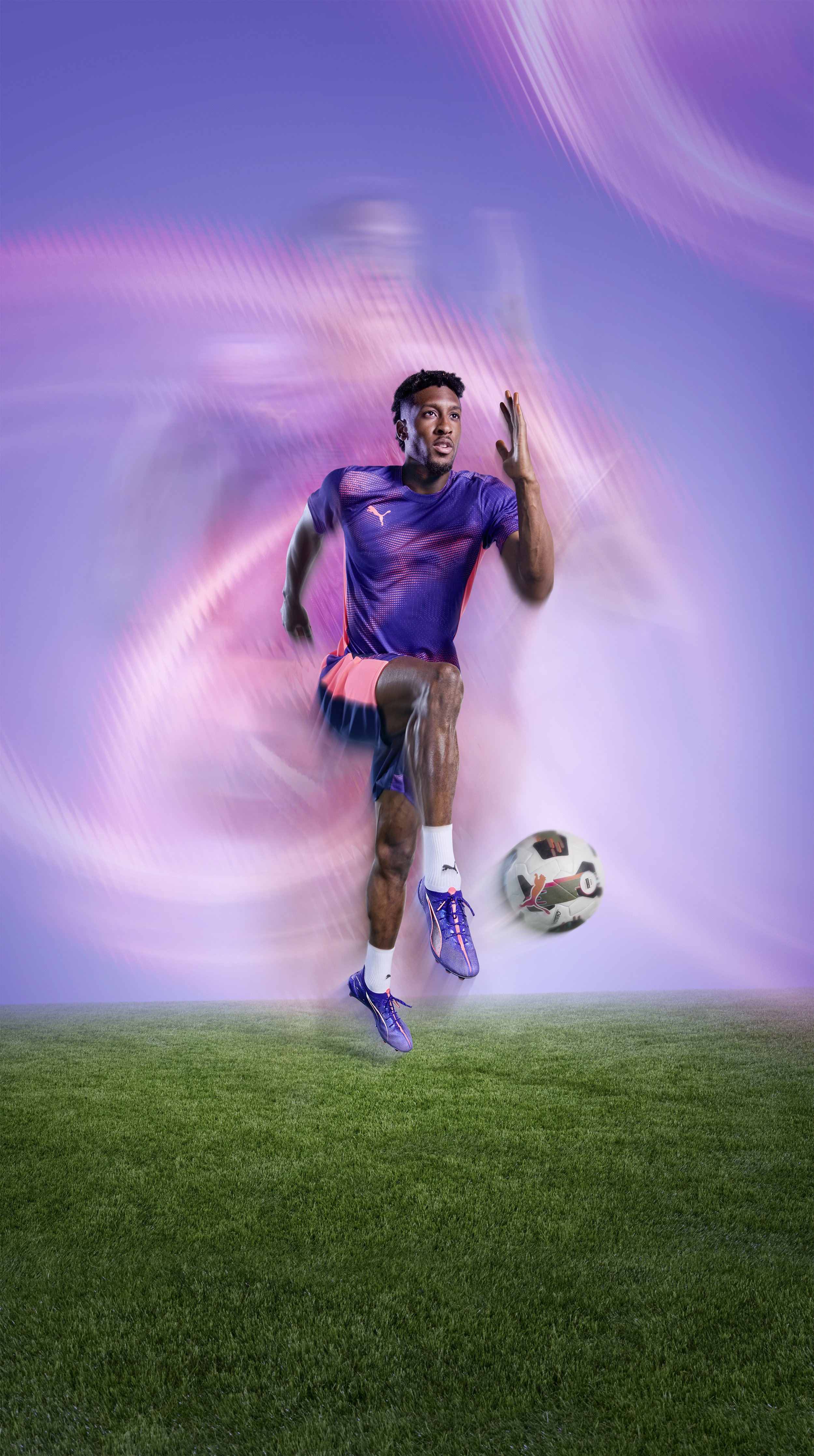 KHB05542_24AW_TS_Football _Q3-Formula-Pack_Uni_Coman_Ultra_Action_Model_0284_r3.jpg