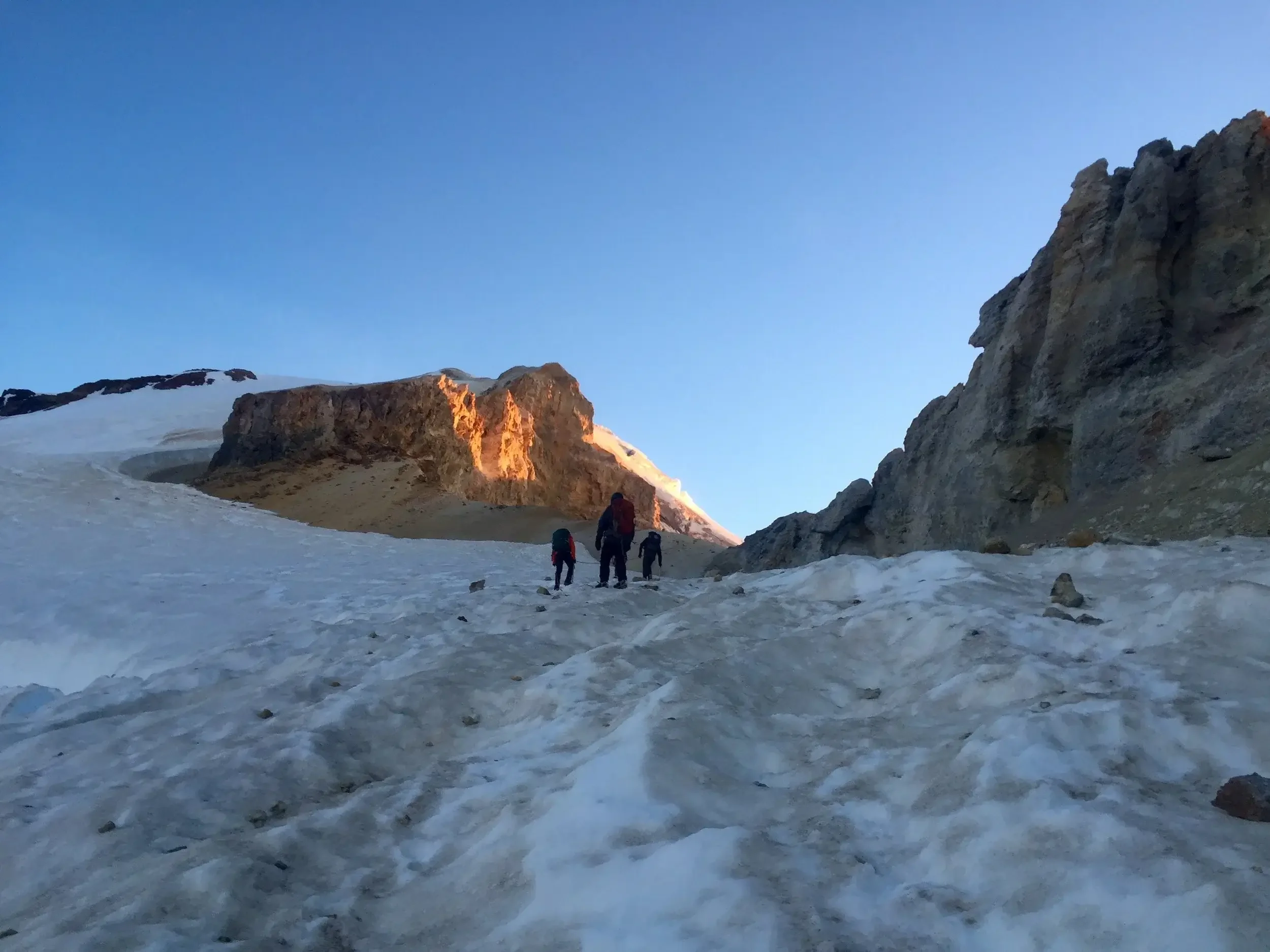 Climbing up the Easton Glacier to the crater rim.