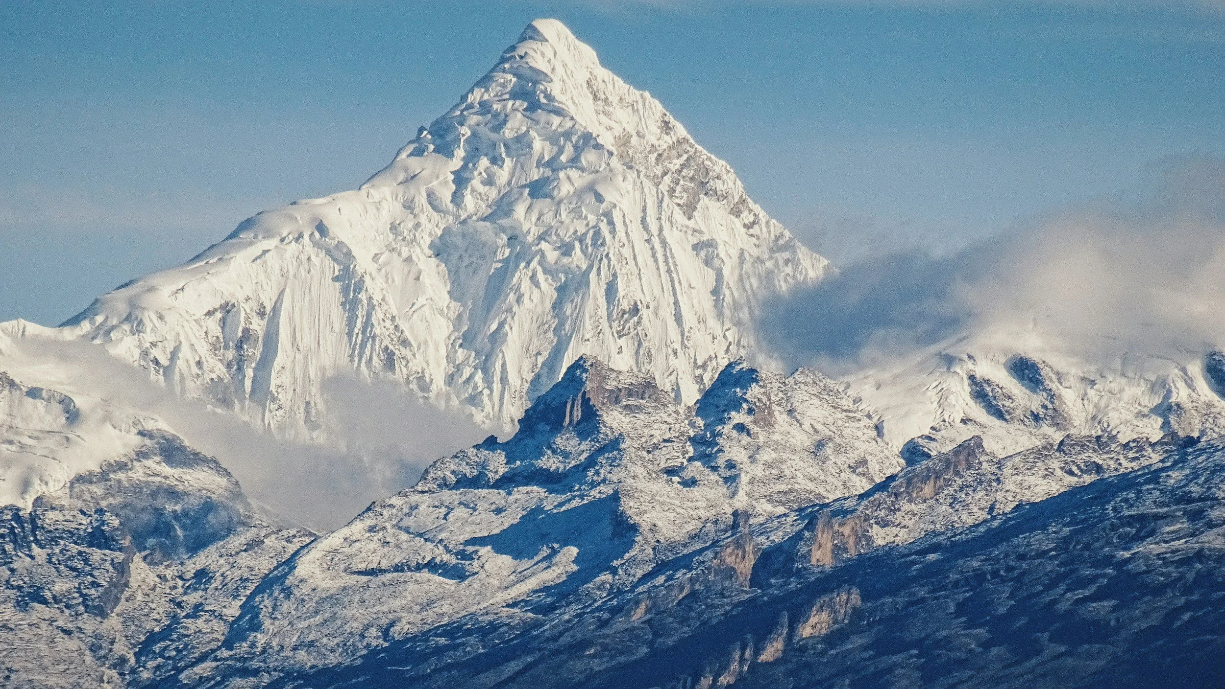 Climb in the Peruvian Andes with Skyward Mountaineering.