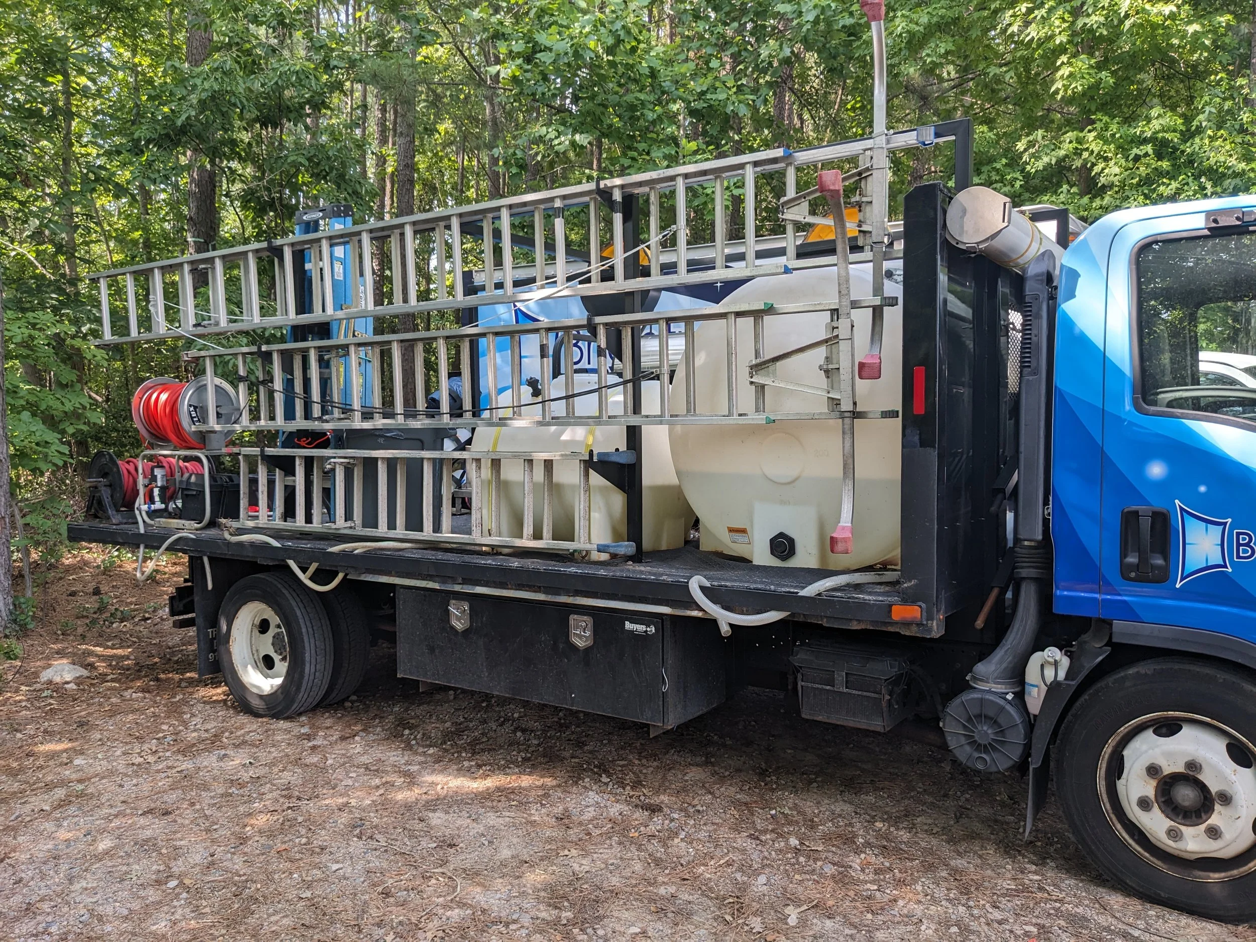 Commercial pressure washing truck upfit