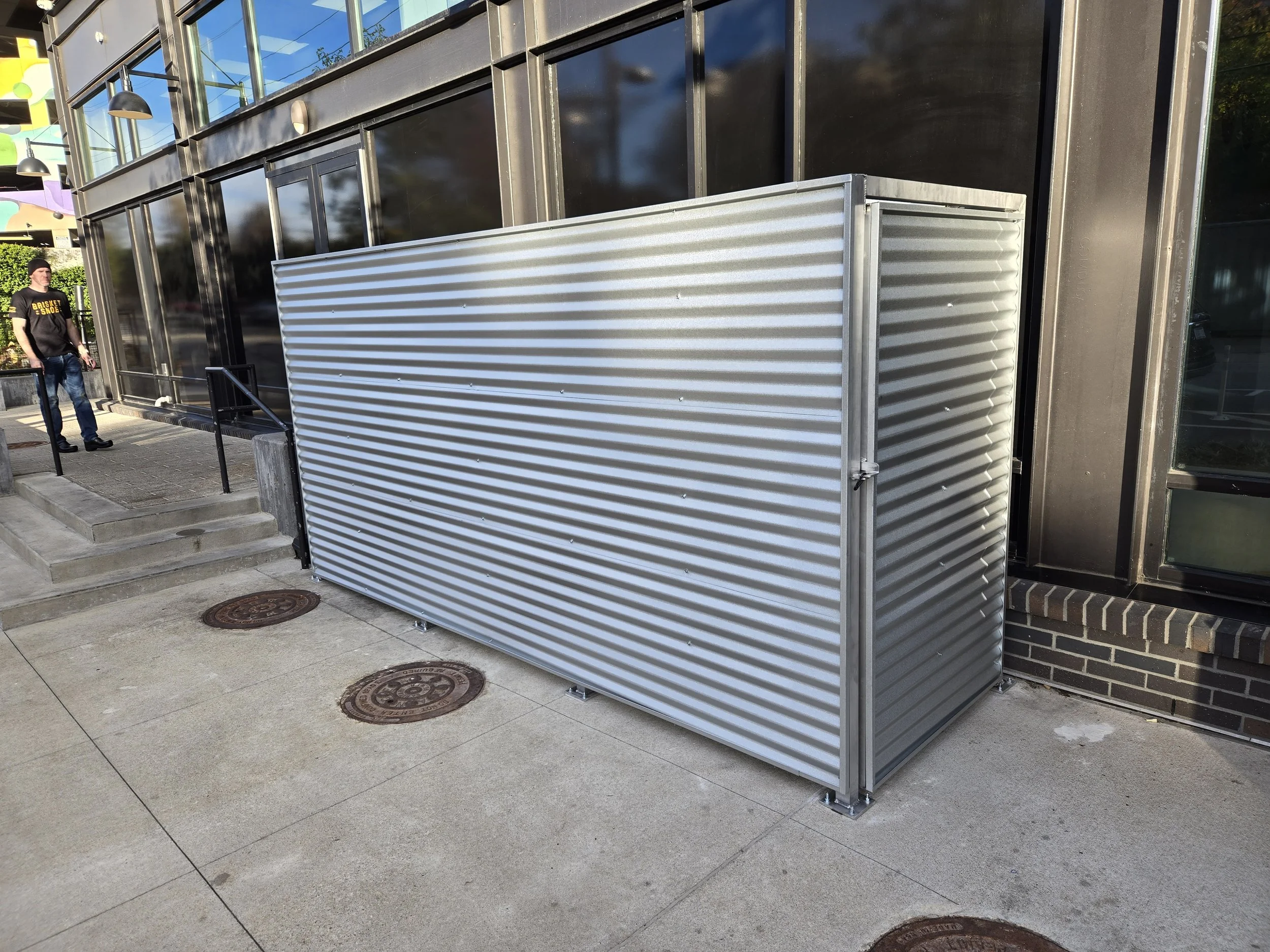 Decorative mechanical screen