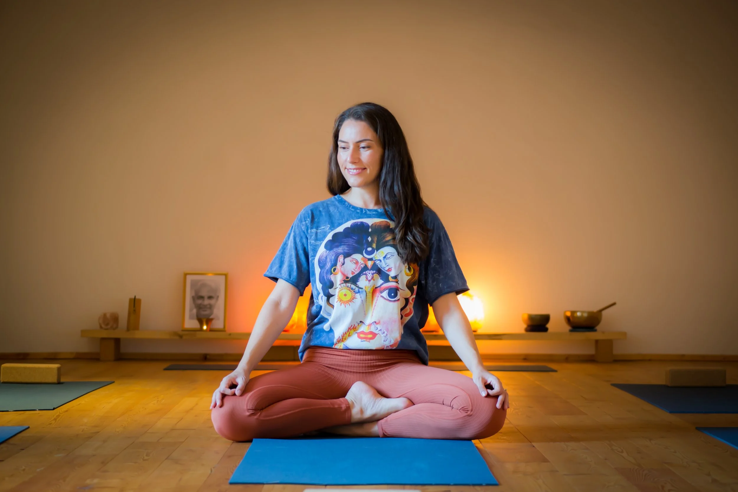 MAYA Yoga Shooting 5_8_22_bearb-8.jpg
