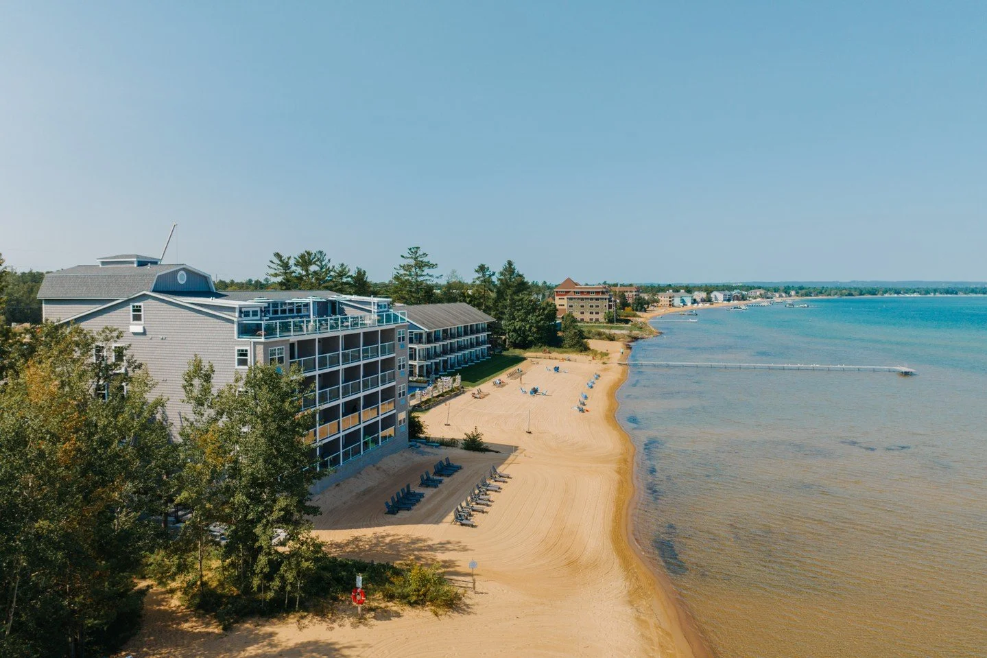 Screensaver inspiration. 🏖️

Stop looking at it and start living it. Join us up north at Alexandra Inn for the beach getaway you deserve. 🌊

#AlexandraInnTC #TraverseCity #BeachGetaway
