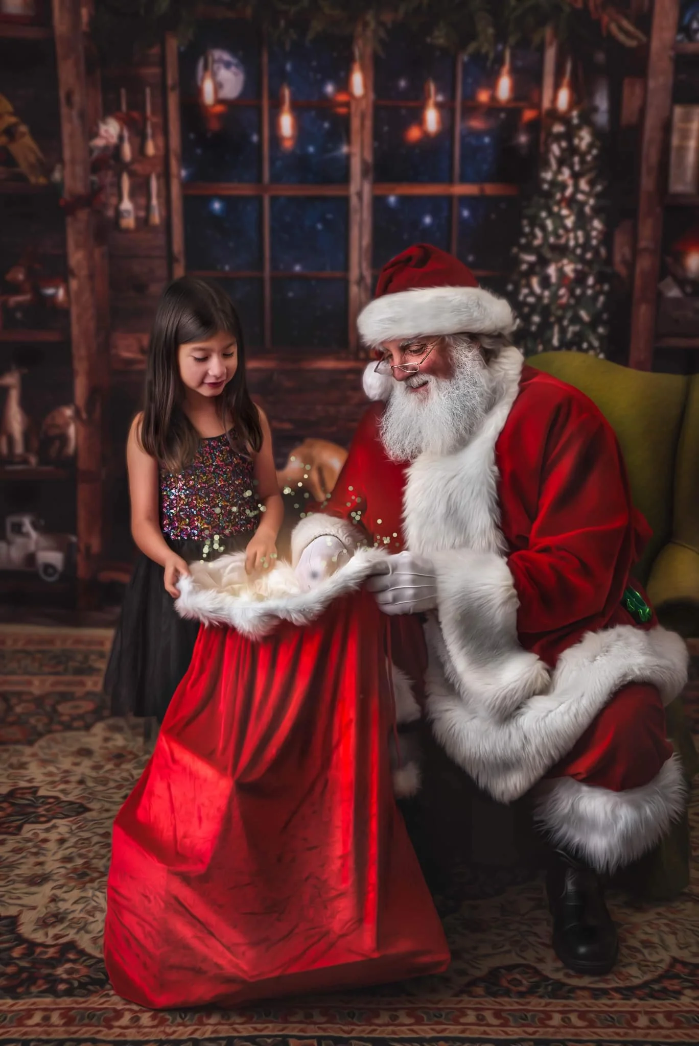 Interactive Santa photos in the Angleton area.