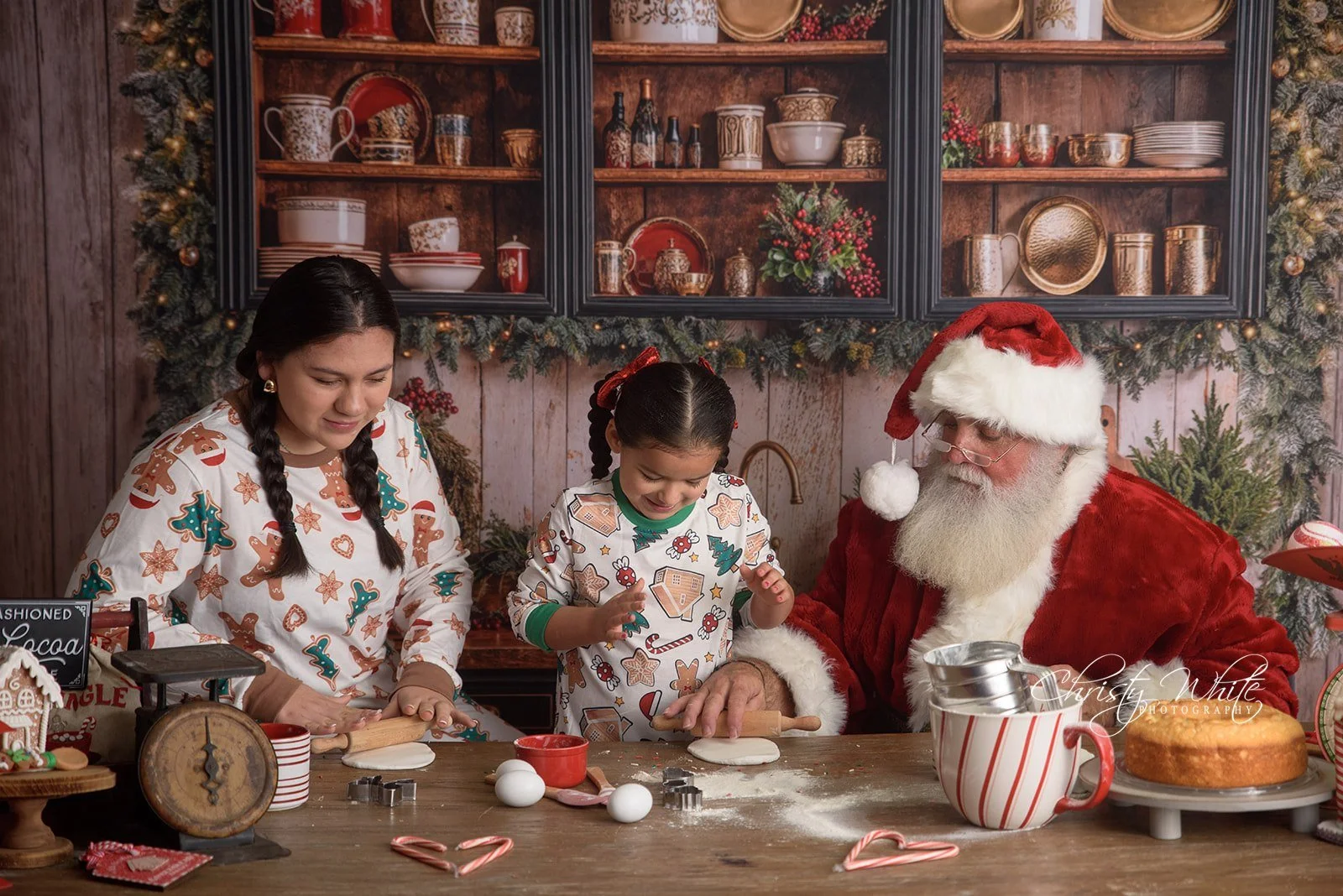 Family Christmas portrait photographed by Christy White Photography near Alvin, Texas