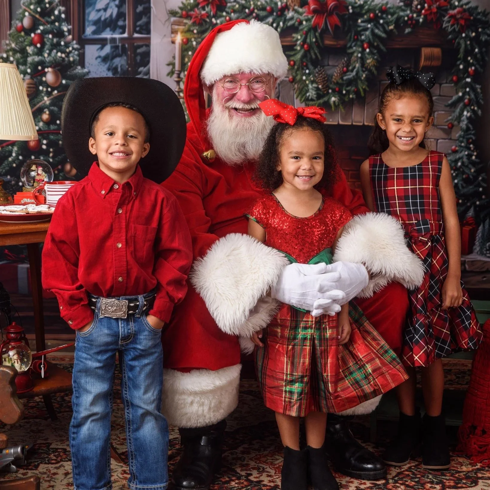 Traditional Santa portrait with a child in Alvin at Christy White Photography.