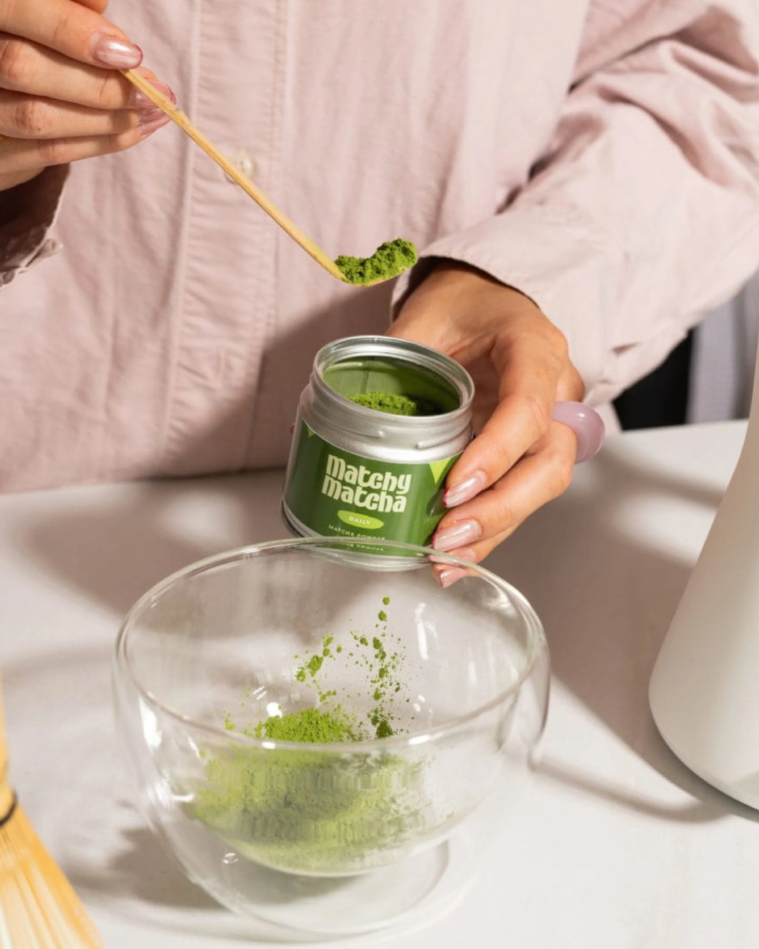 some gorgeous shots of the packaging design i created for Matchy Matcha 🍵✨

i absolutely adore this visual identity, especially how funky and playful the logo design is!!

shoutout to @matchymatchahungary for the beautiful photos!

#brandingproject 