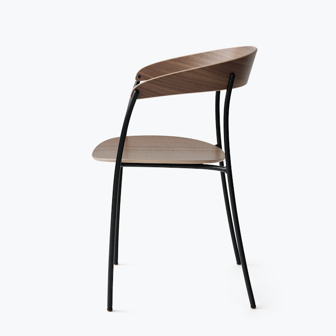 diewohnerei-newworks-stuhl-missing-armchair-wallnuss-seite.png