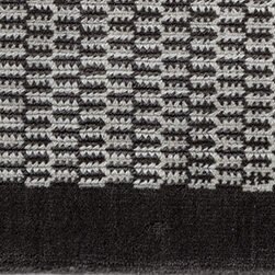 diewohnerei-Fabula-Läufer-Gro-Grey-Offwhite.jpg